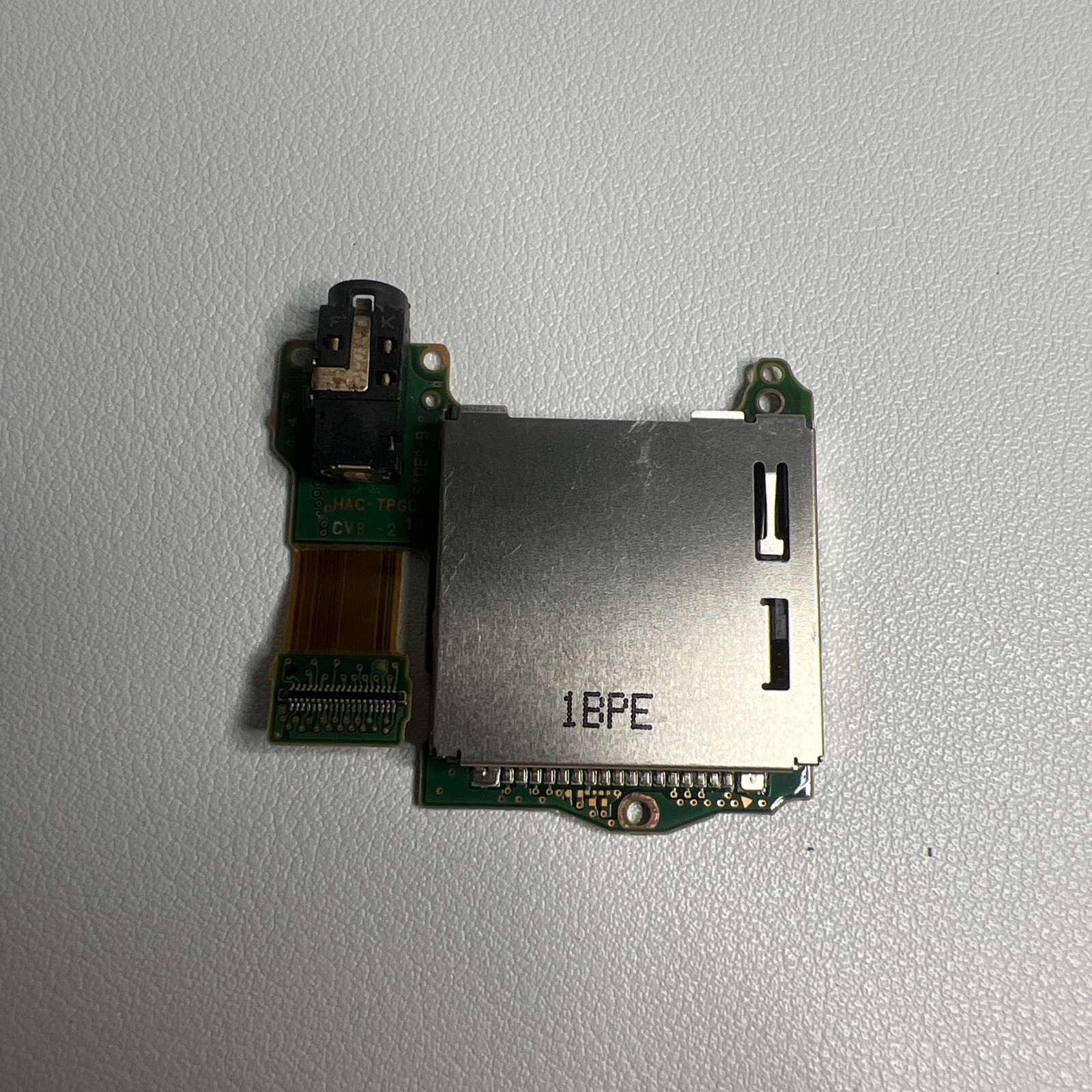 Replacement Headphone Jack Game Card Reader Cartridge Slot Nintendo Switch V1