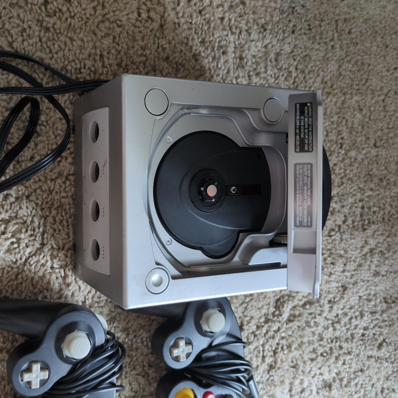 Gamecube Silver Disc Reader not Working Oherwise Complete with Games