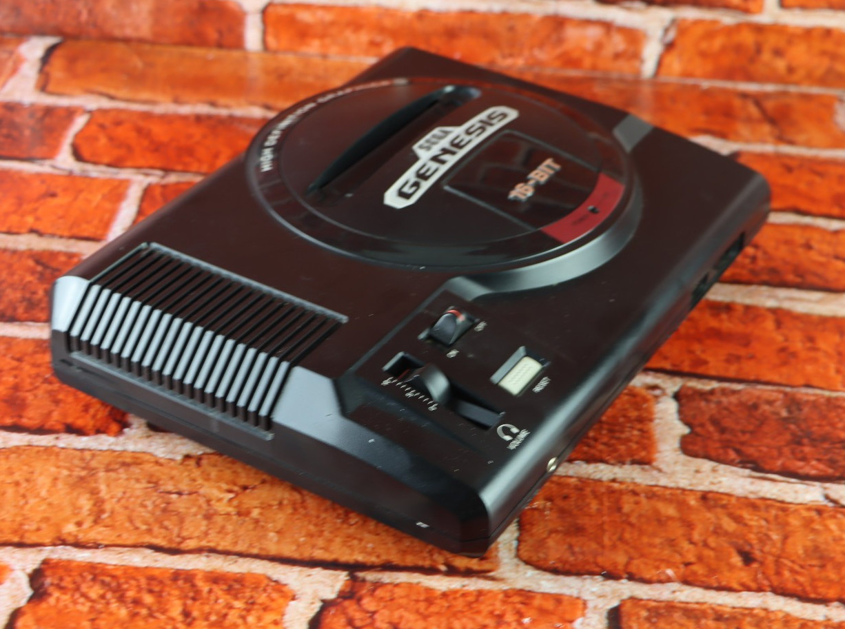 SEGA Genesis 16-Bit Model 1601 High Definition Graphics In Box Bundle WORKING