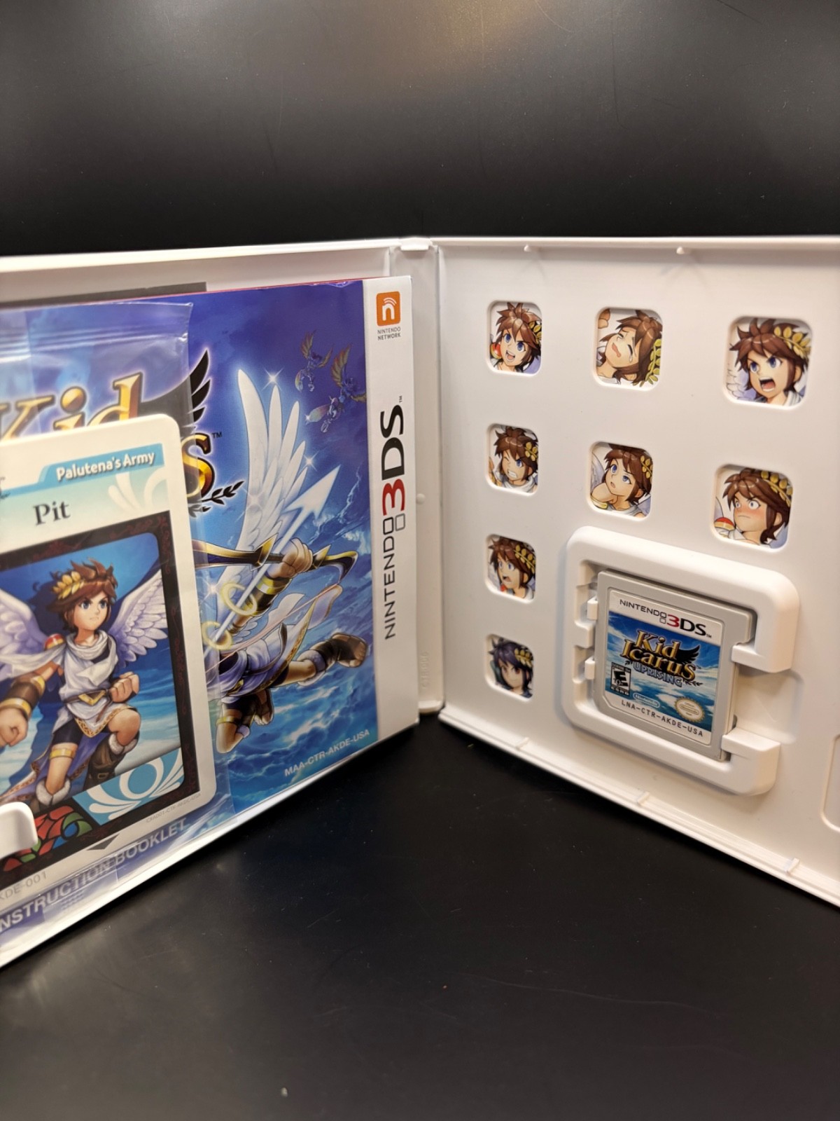 Kid Icarus Uprising (Nintendo 3DS) XL 2DS Game w/Case, Manual, Cards