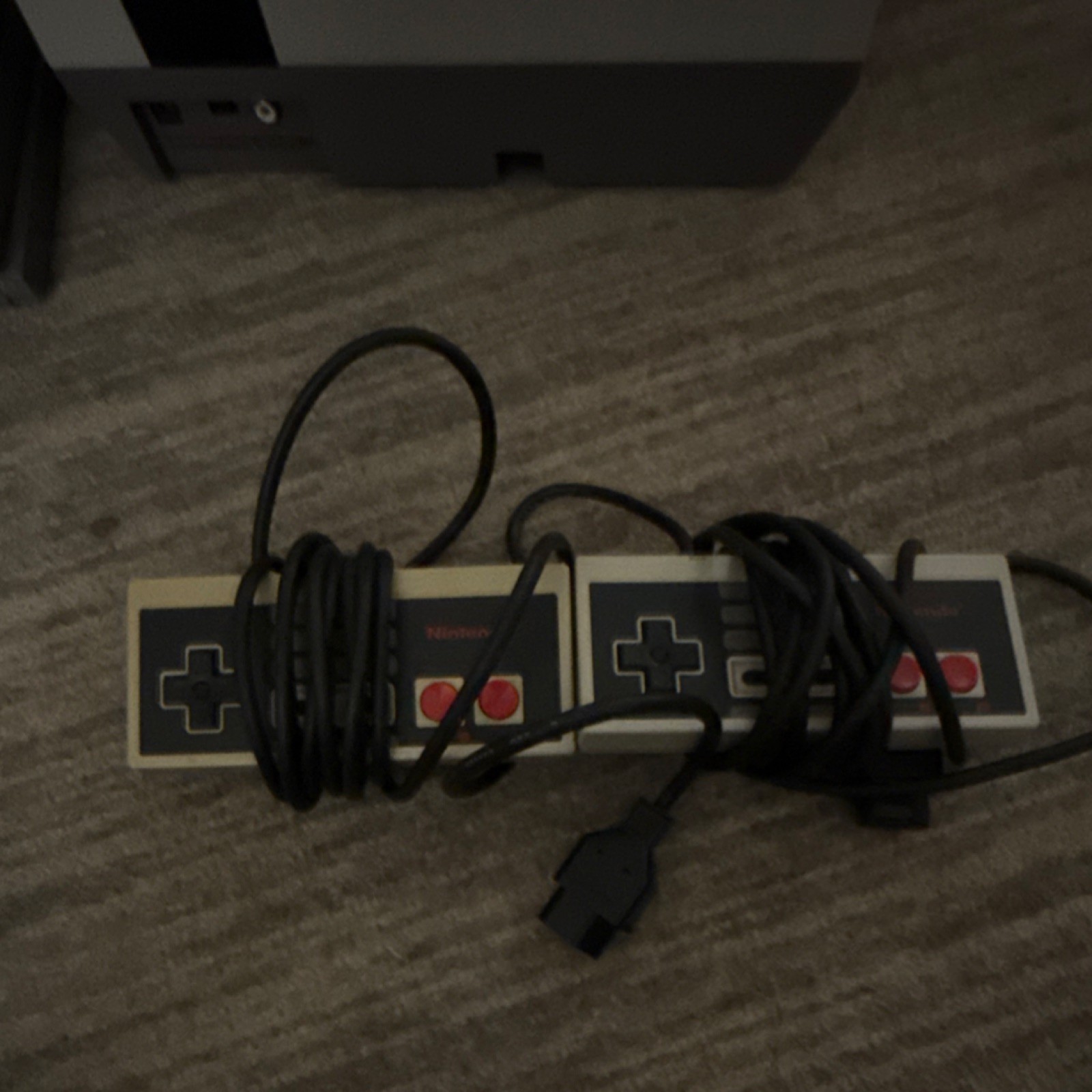 Nintendo NES with 2 Controllers and 4 Games