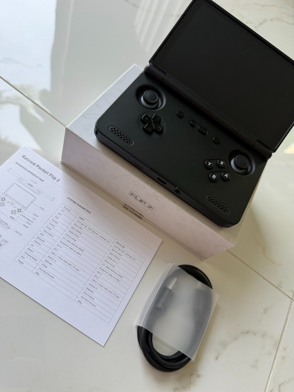 Retroid Pocket Flip 2 Black SD865 8GB RAM Handheld Android Gaming Console CIB
