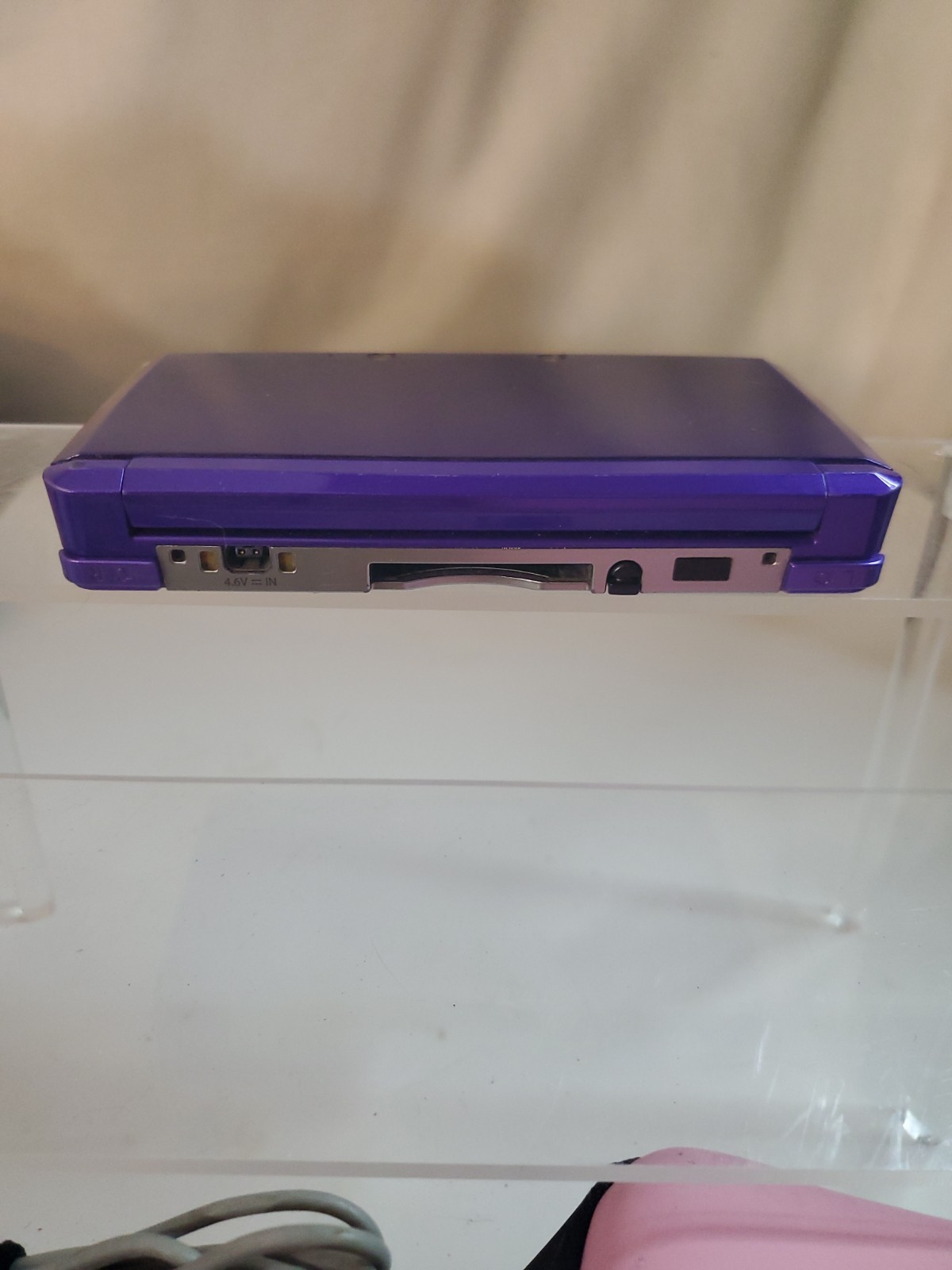 Purple Nintendo 3DS w Charger and Case