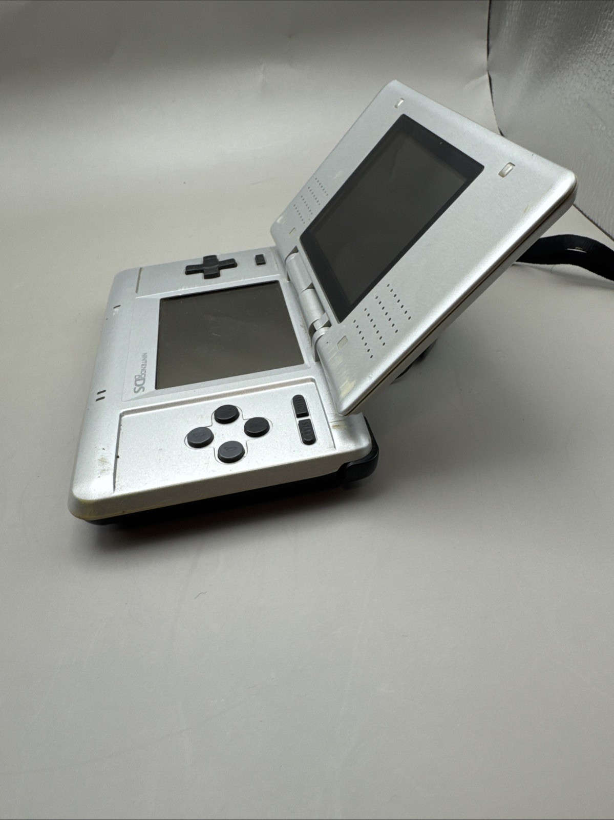 Nintendo DS Silver System Tested & Working – Fat Original – Cracked Hinge
