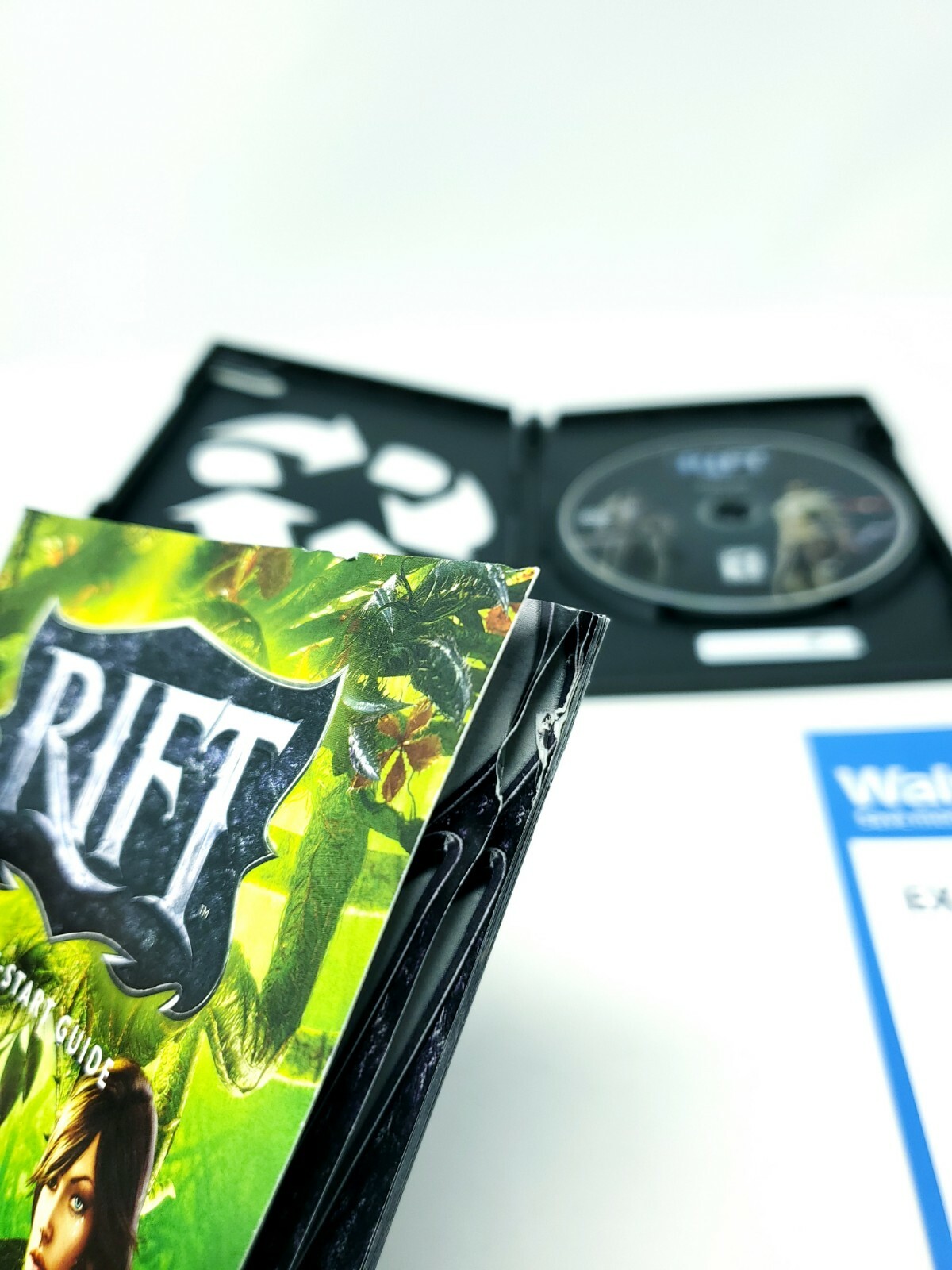 Rift (PC, 2011) PC (Windows Vista / XP) Key included