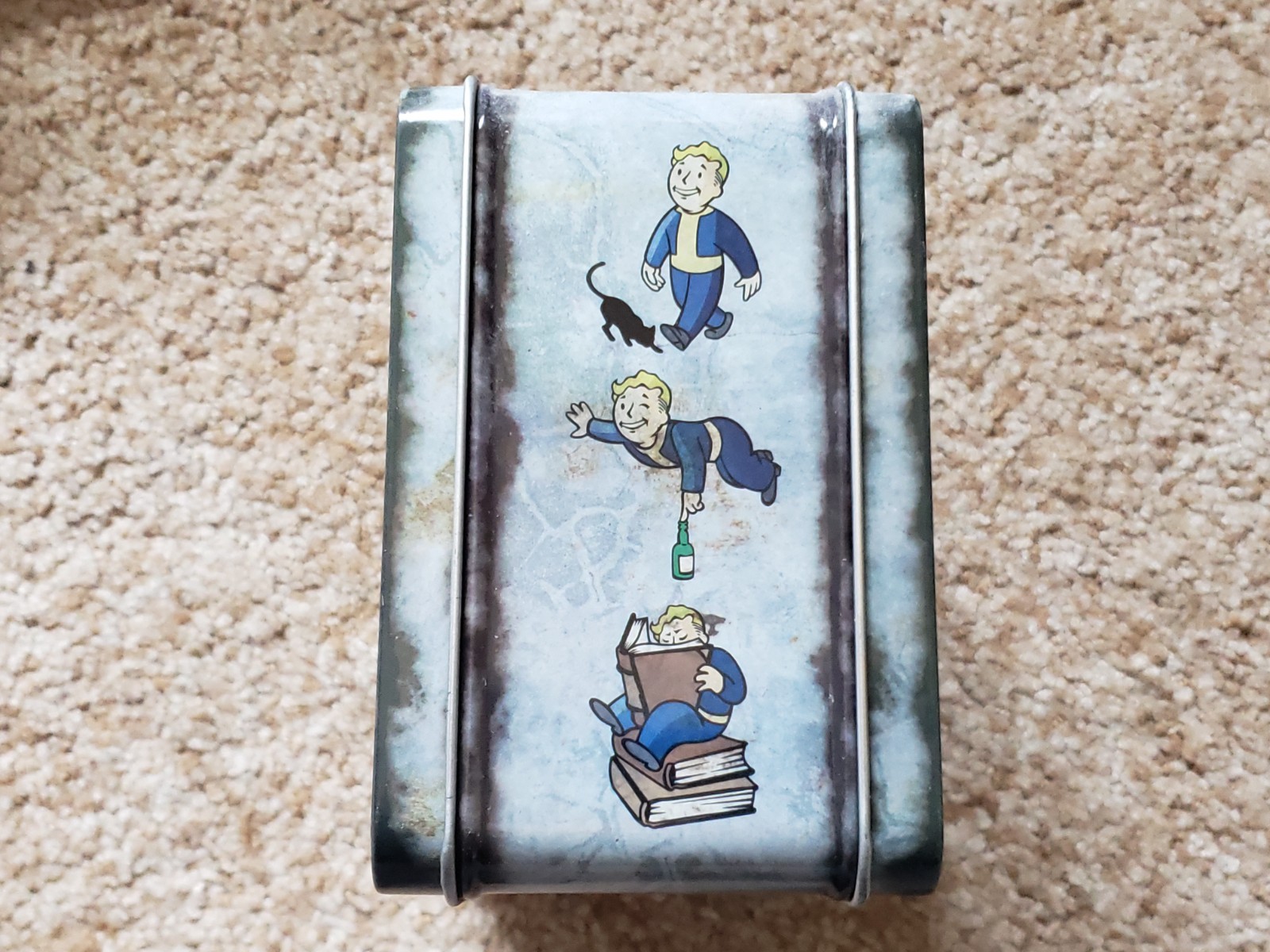 Fallout 3 Collector’s Edition Lunchbox & New Vegas Platinum Chip NO GAMES XBOX