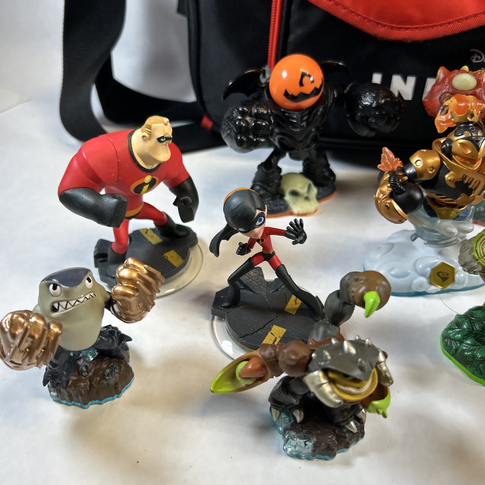 Disney Infinity Figures / Bag And Skylanders Bulk Lot