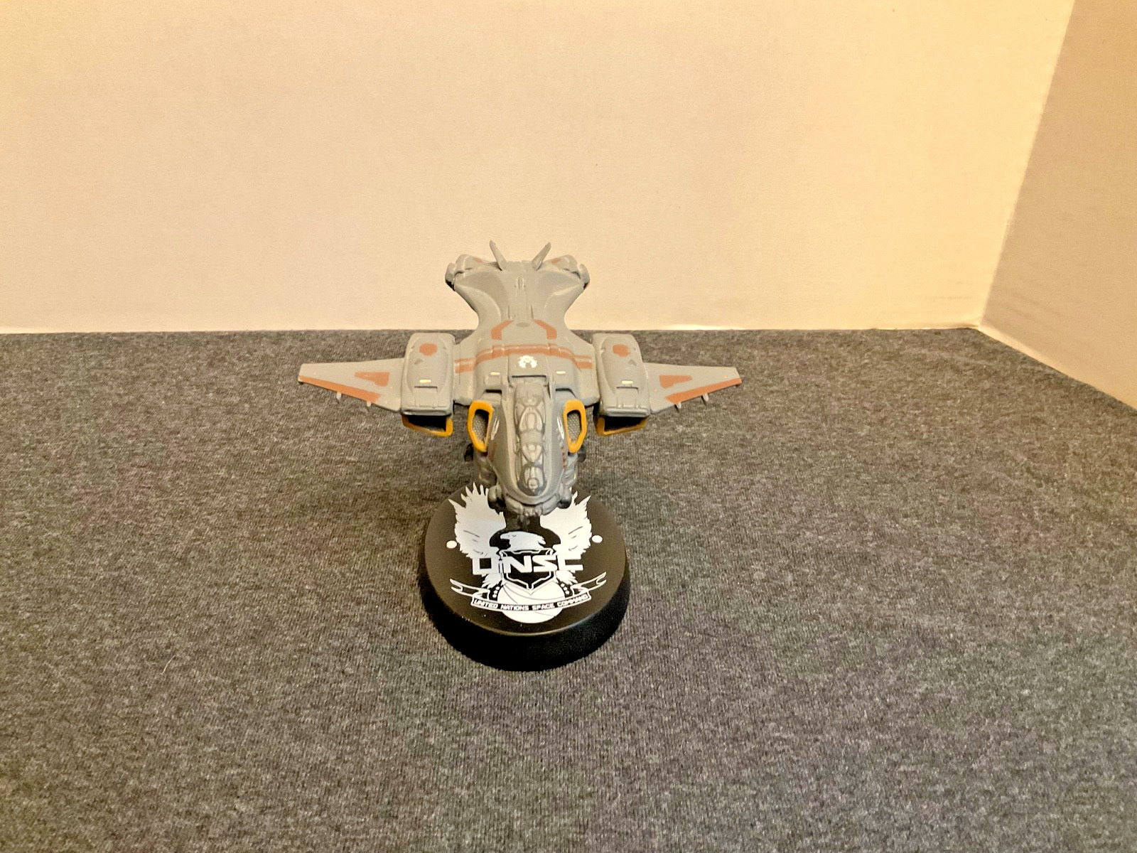 Dark Horse Halo Pelican Dropship Statue Gamestop Exclusive (Missing box)