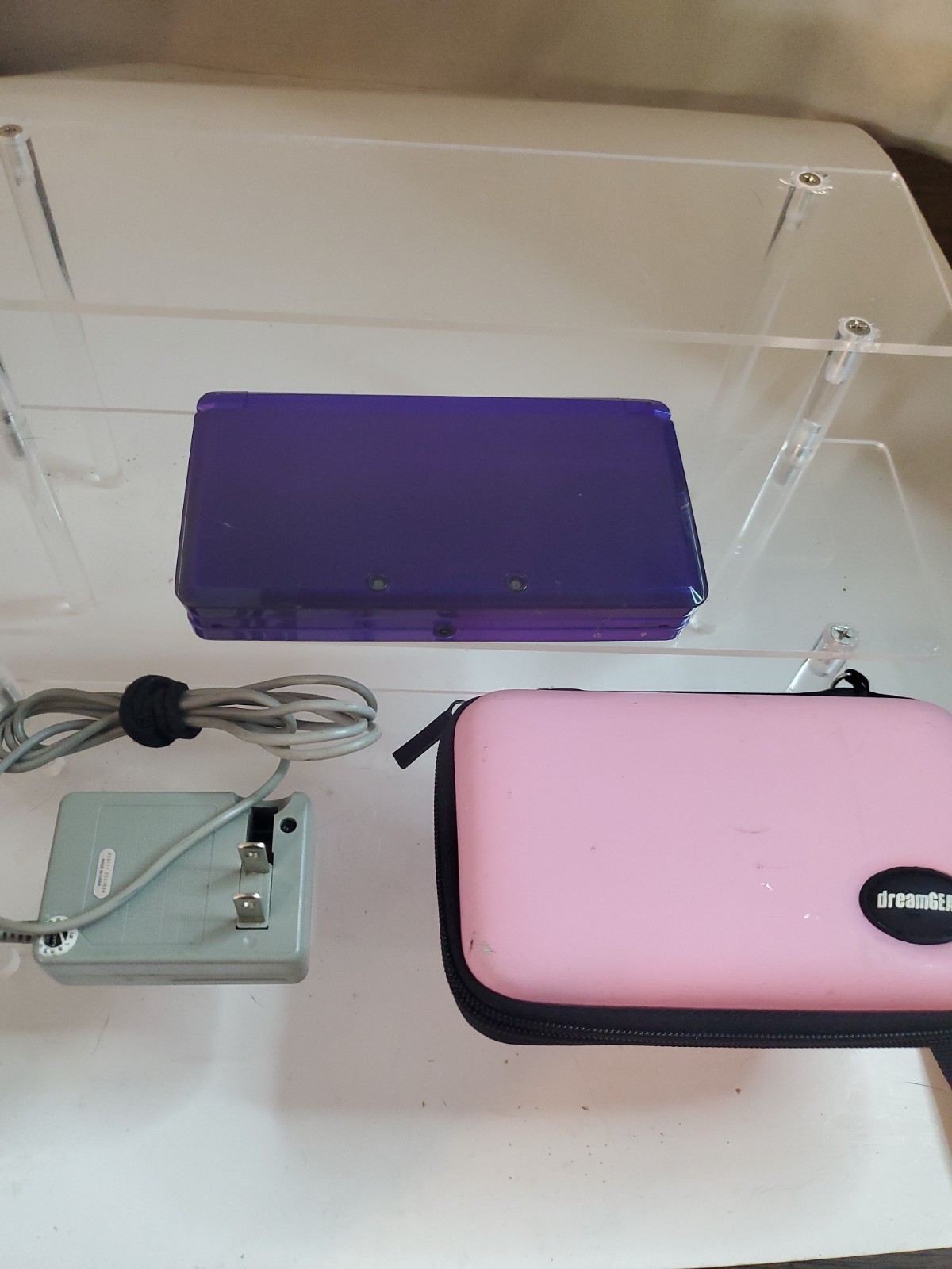 Purple Nintendo 3DS w Charger and Case