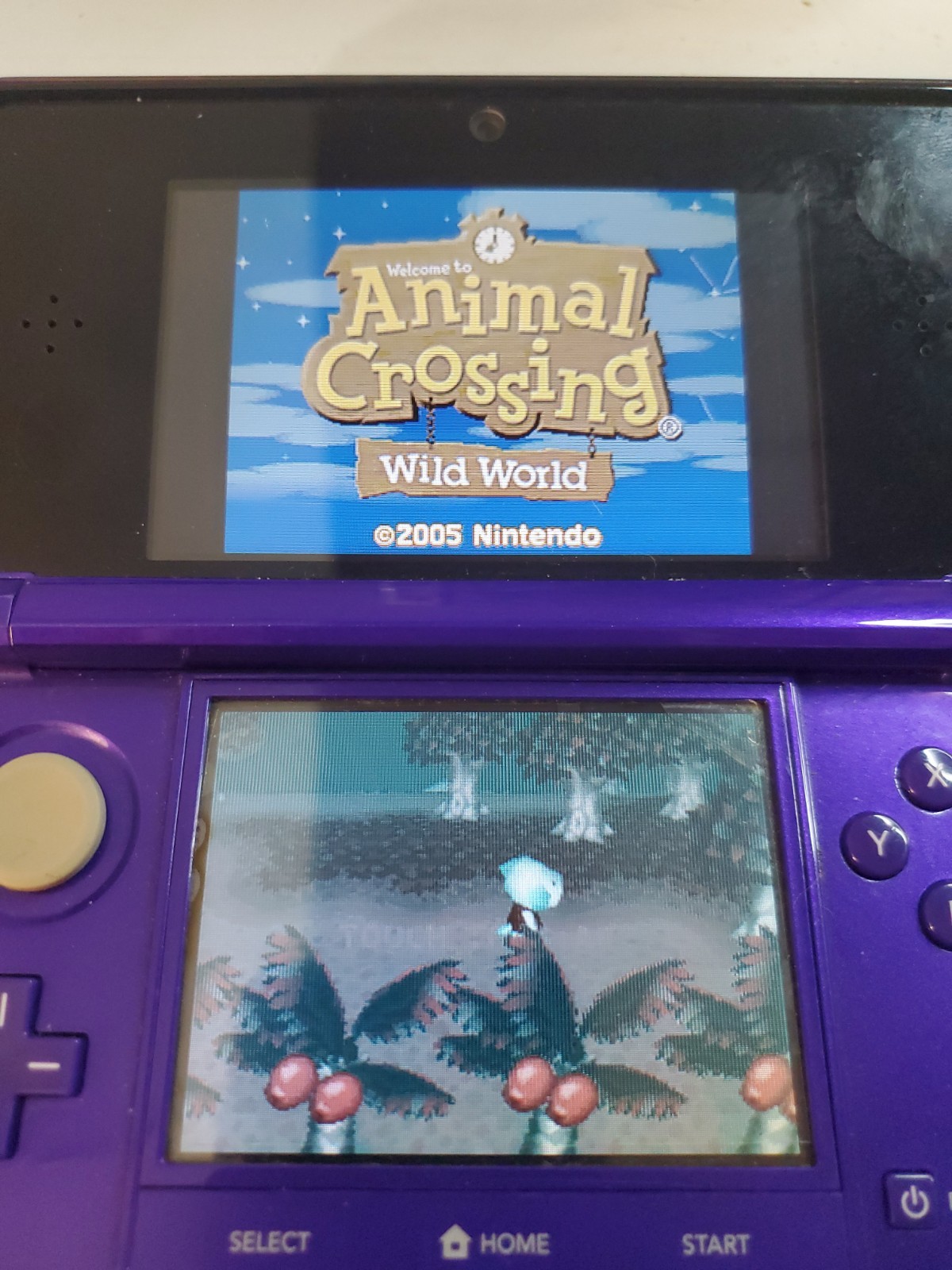 Purple Nintendo 3DS w Charger and Case