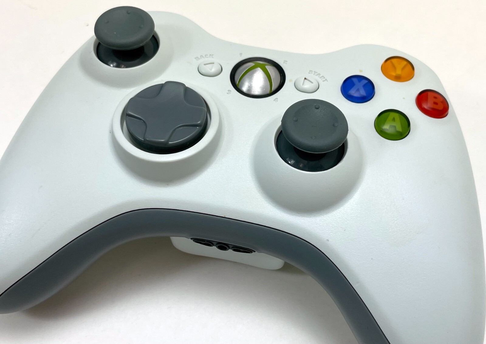 GENUINE Microsoft XBox 360 WHITE Wireless Controller gamepad OFFICIAL gaming -B-