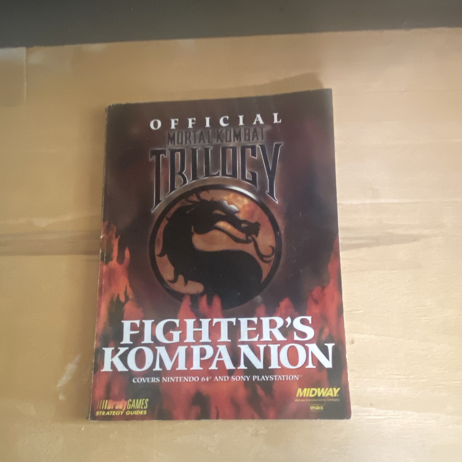 Midway Official Mortal Kombat Trilogy Fighter’s Kompanion Strategy Guide