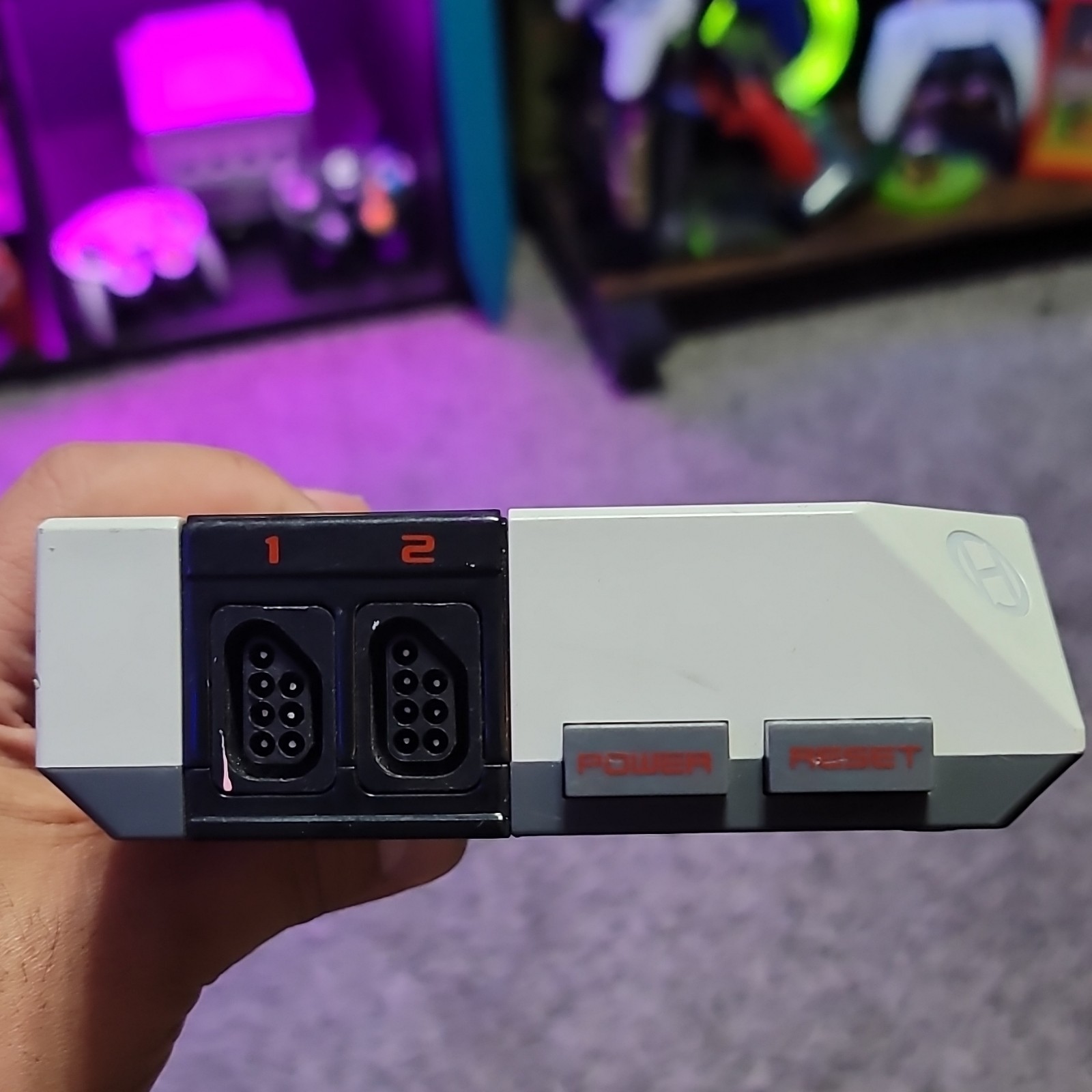 Hyperkin RetroN HD NES Console Gray 720p HDMI PAL/NTSC Switch w/ Controller