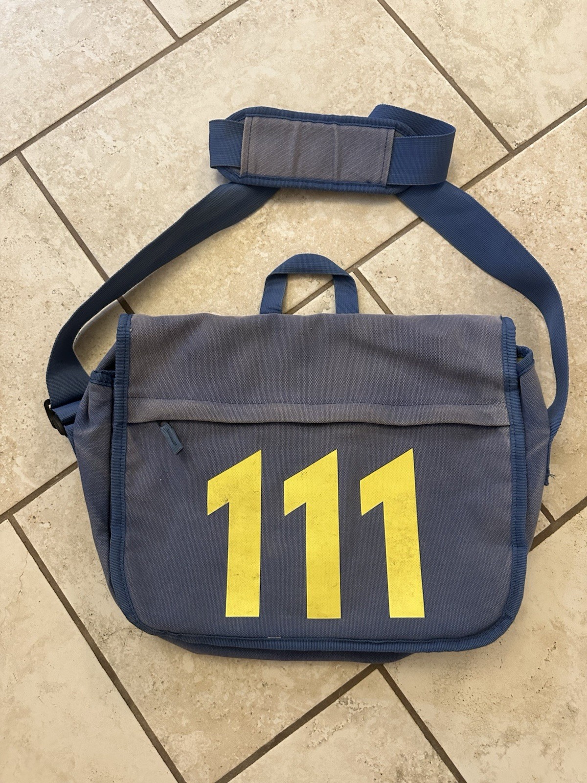 Official Bethesda Fallout 4 Vault 111 Messenger Bag – Loot Crate Exclusive