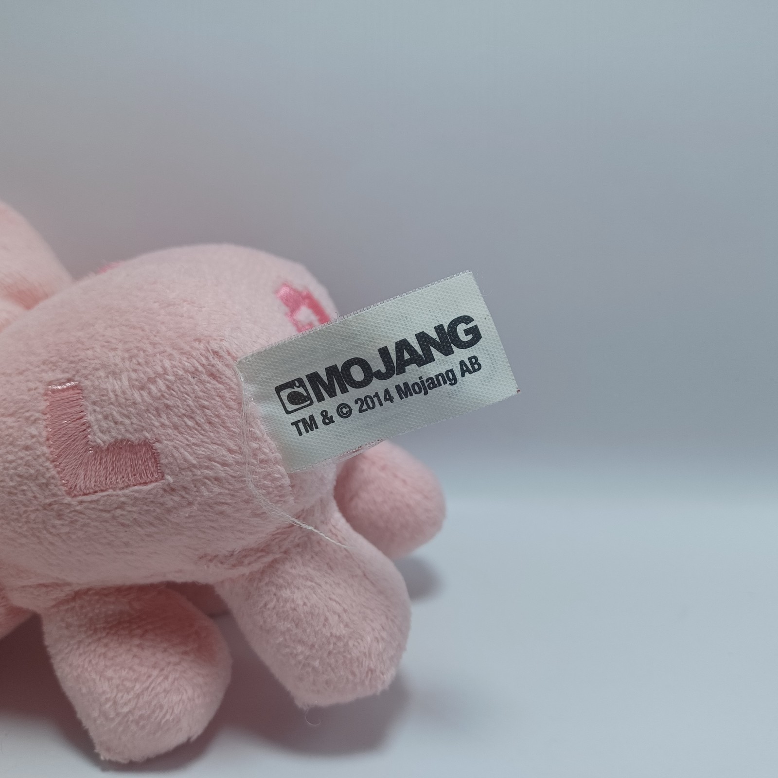 Mojang – Minecraft Pig Plush Stuffed Animal – 2014