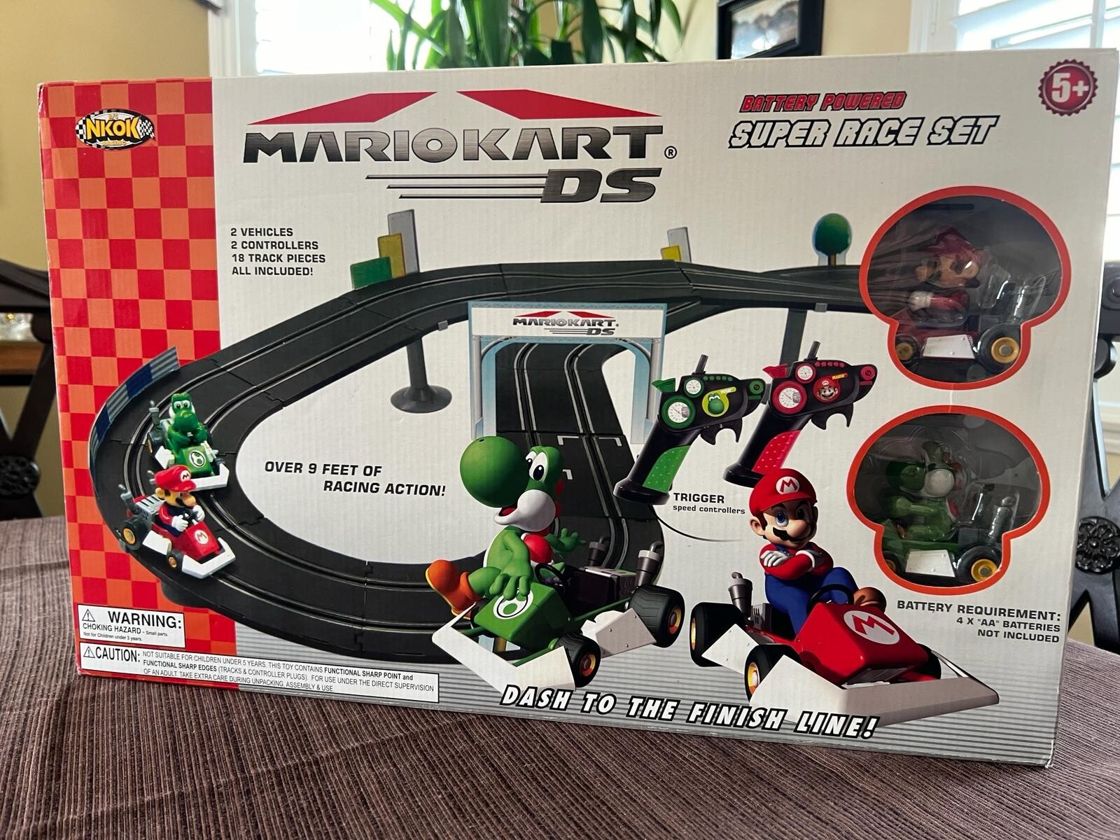 NKOK Super Mario Kart DS Super Race track Set Donkey Kong Battery Powered NEW