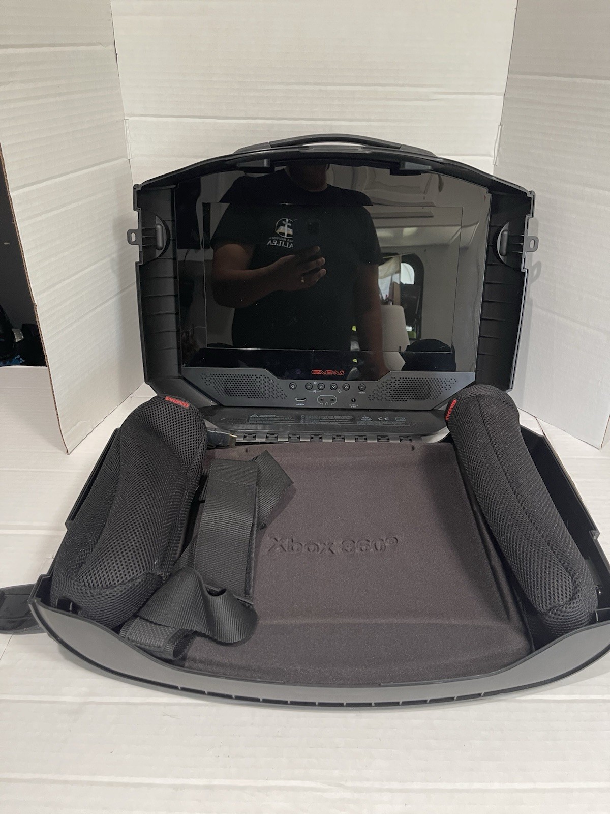 GAEMS G155 Sentry Portable Gaming Monitor Case PS3 Slim Xbox 360 HDMI 15.5”