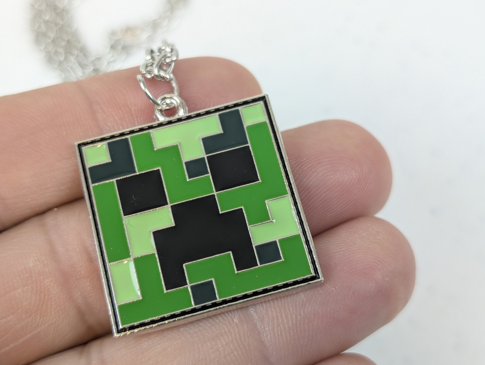 Minecraft Style Creeper Necklace Pixel Green Enamel Pendant Gamer Jewelry 22″