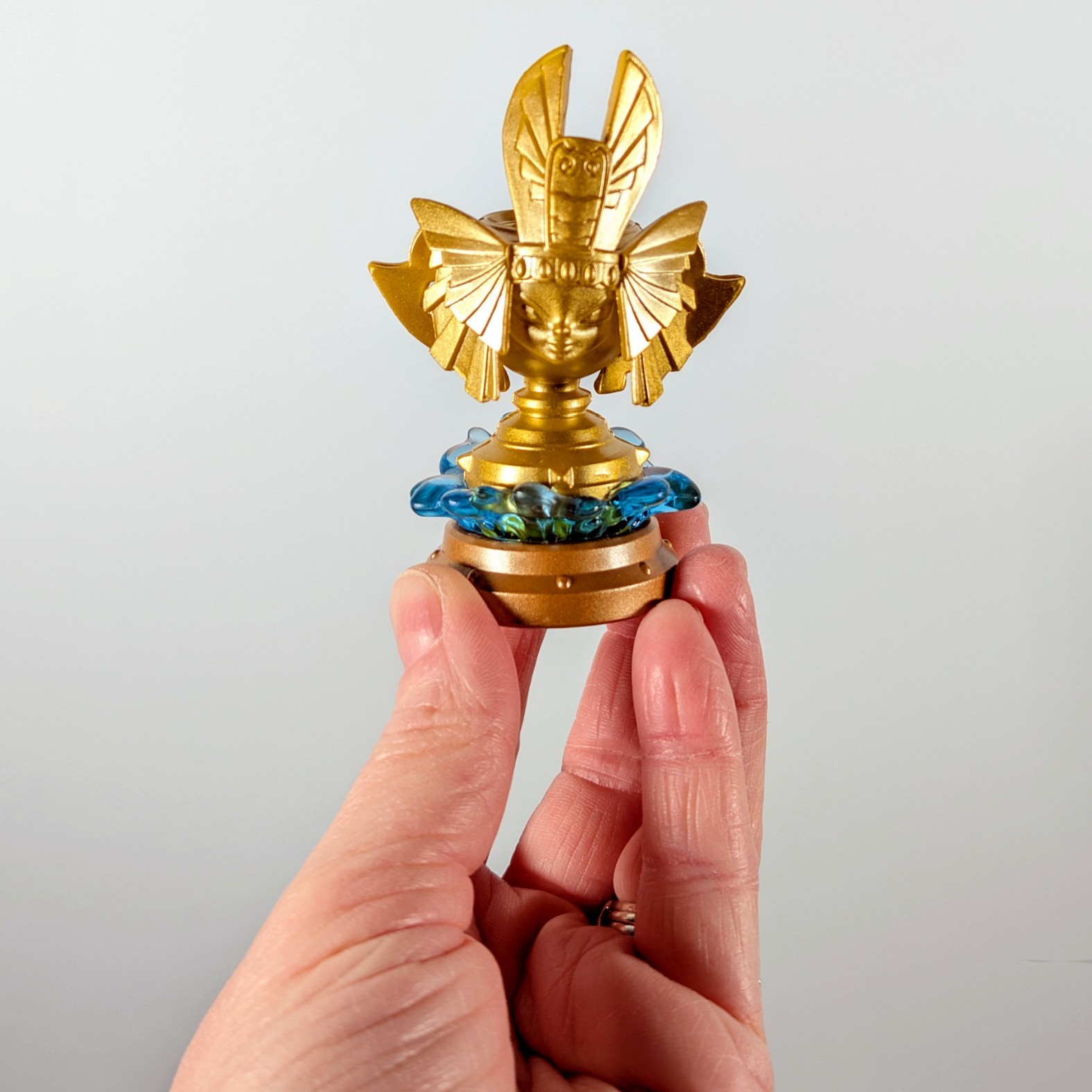 Skylanders Superchargers Sea Racing Trophy – Golden Queen Sea Trophy