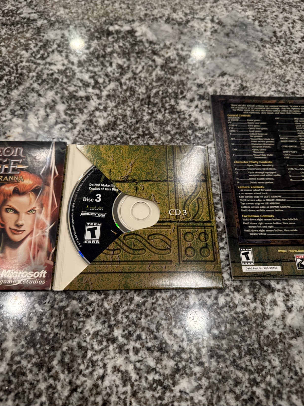Dungeon Siege Legends of Aranna CD-ROM PC Base Game + Expansion 3-Disc Set Good