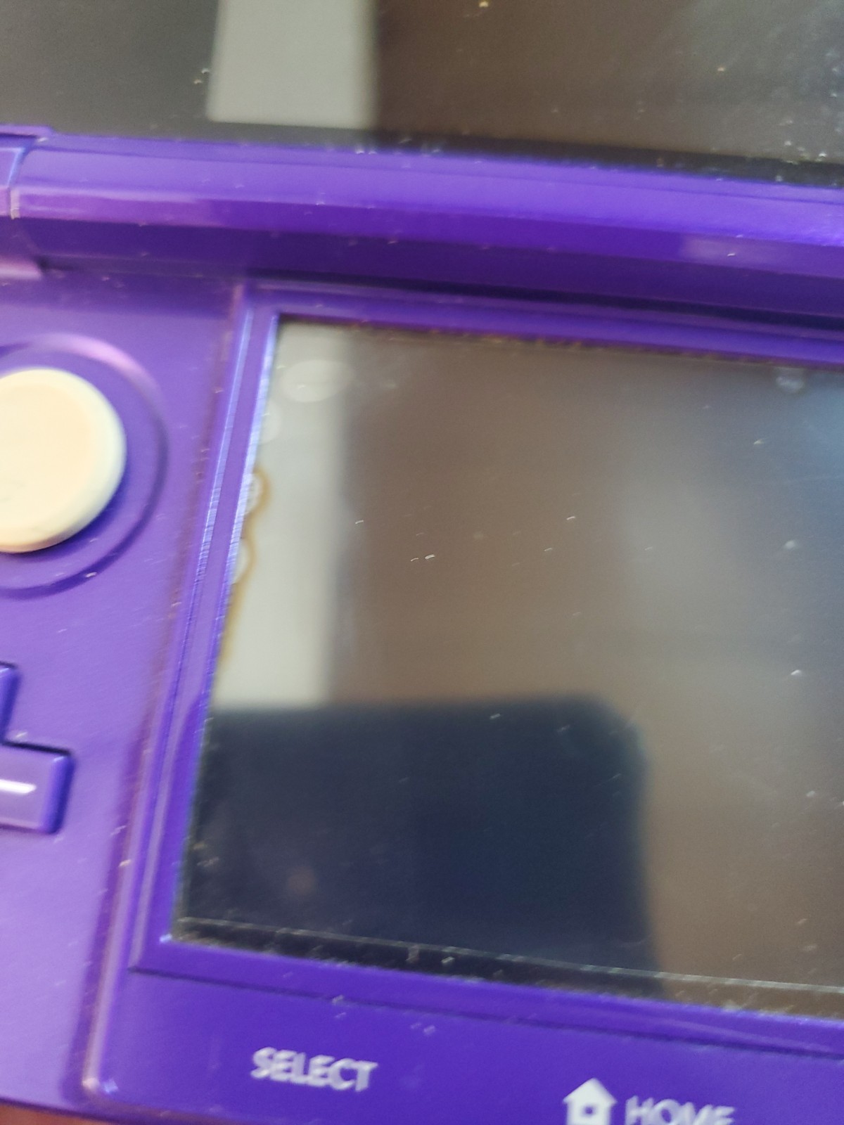 Purple Nintendo 3DS w Charger and Case