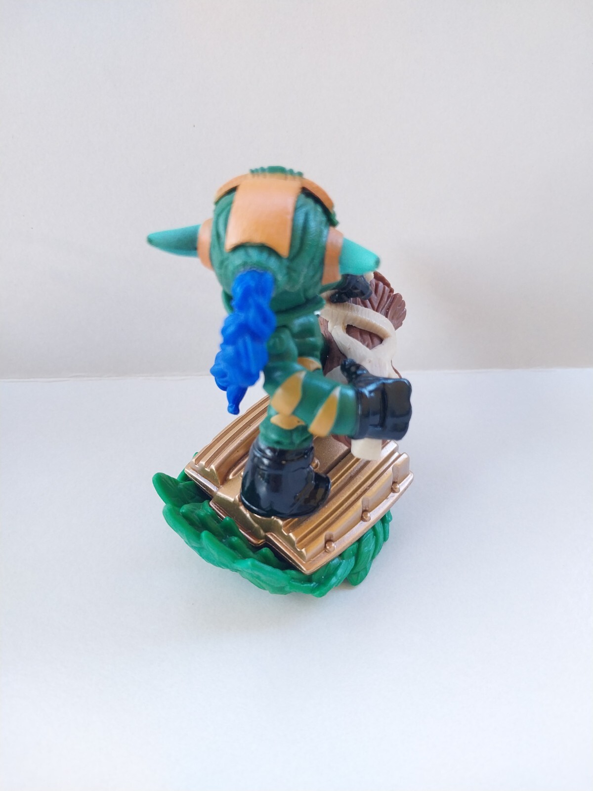 Skylanders Superchargers Nitro Stealth Stinger and Stealth Elf Activision Loose