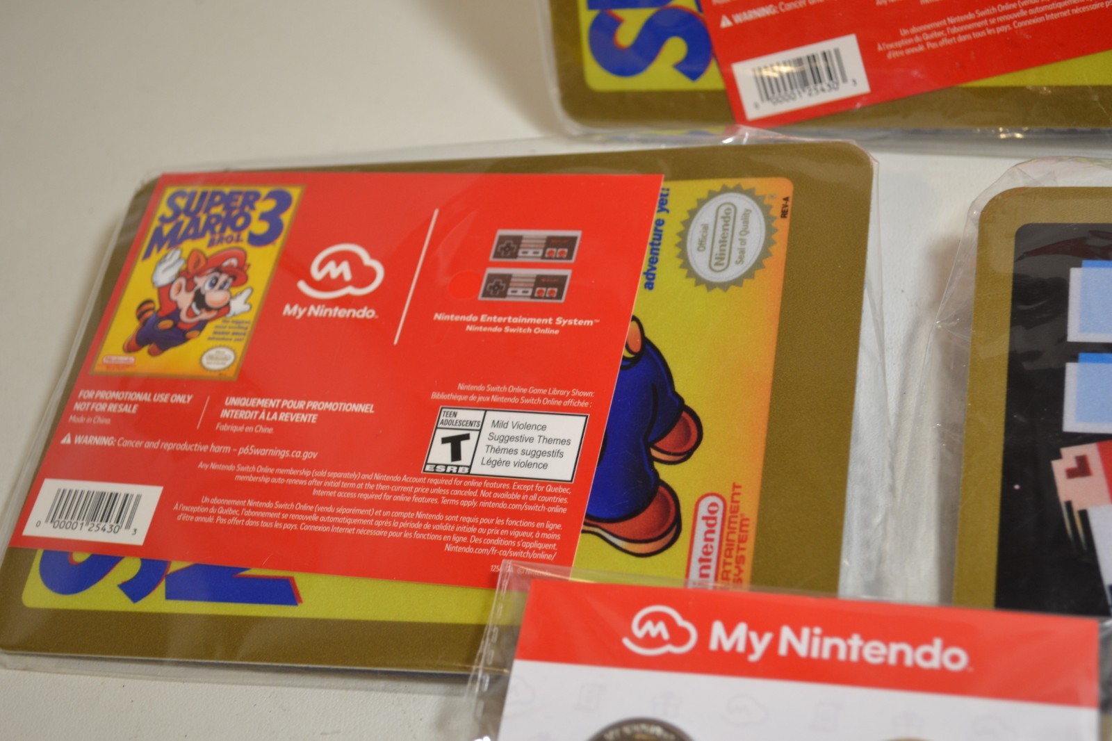 LOT My Nintendo Classics – Super Mario Bros 3 Desktop Metal Display Collectible