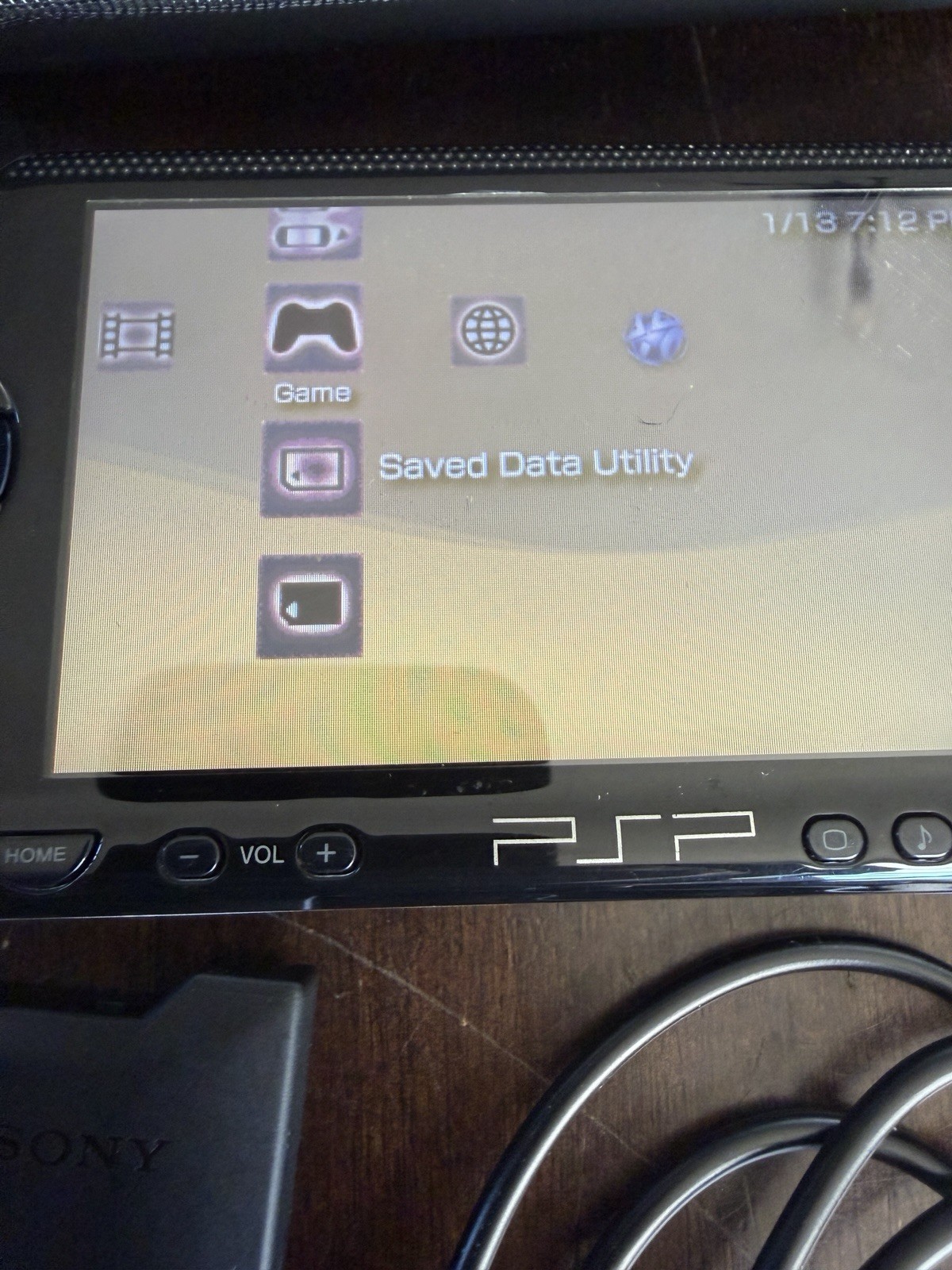 PSP- 1001b2 No Mod Original Everything Works Original Battery And Memory Card1gb