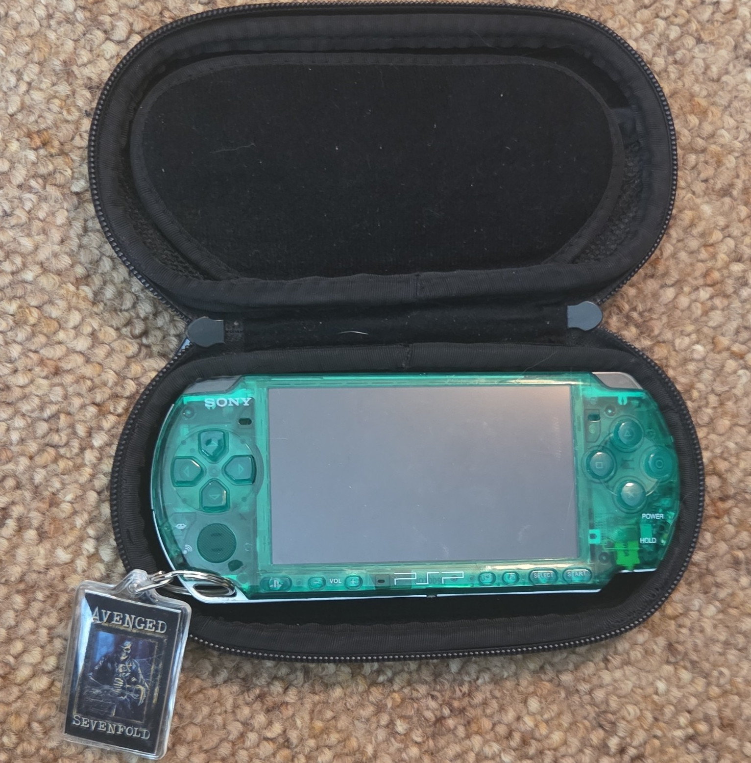 Sony PSP Green Handheld System UMD Compatible w/ Zipper Carry Hard Case
