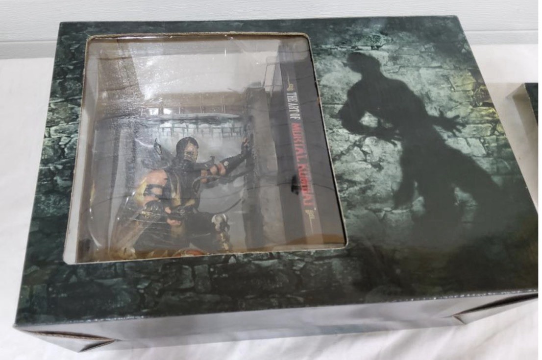 Mortal Kombat 9 Kollectors Edition Scorpion & Sub-Zero Bookend With Book No Game