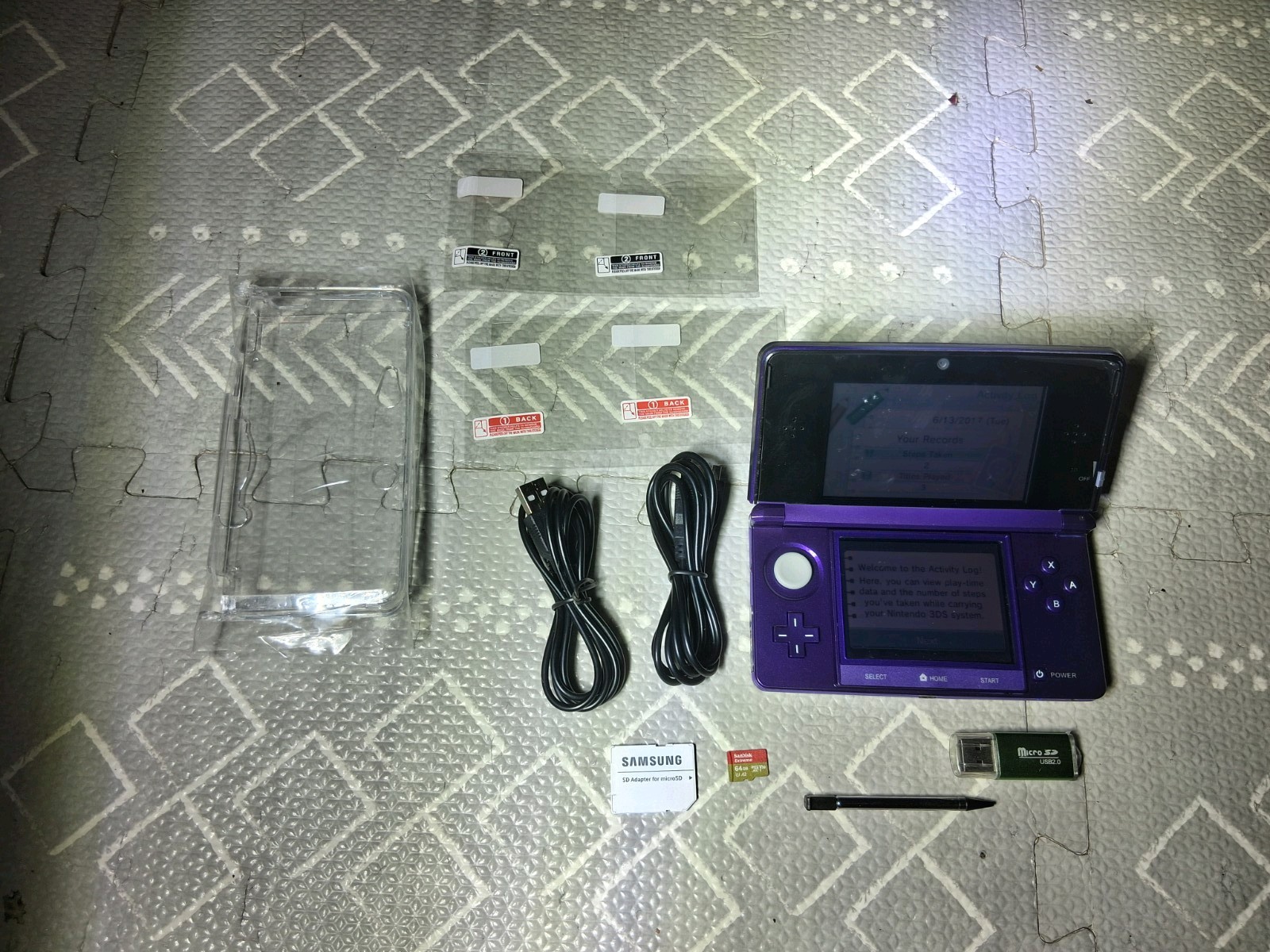 Nintendo 3ds Midnight Purple Near mint Condition USA Region With Charger✅️