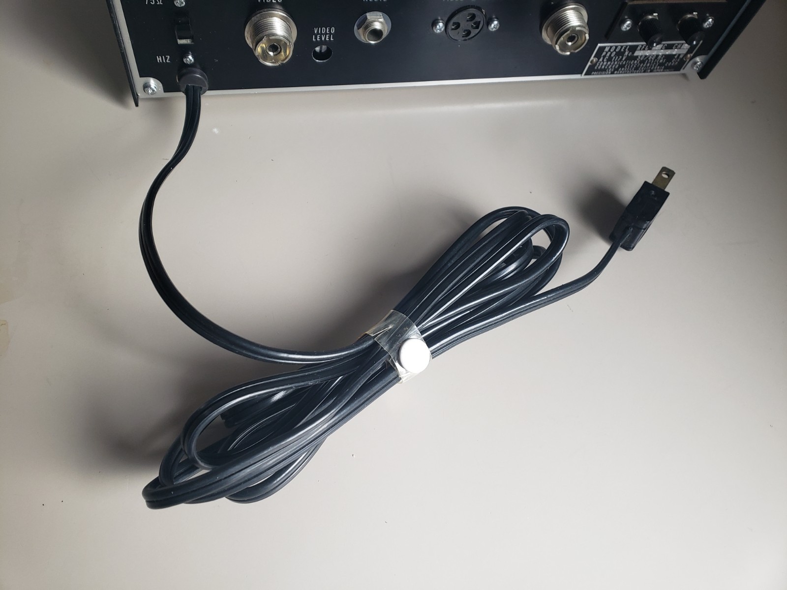 Color RF CONVERTER Modulator, Retro Video Gaming, CRT, High Quality, Excellent