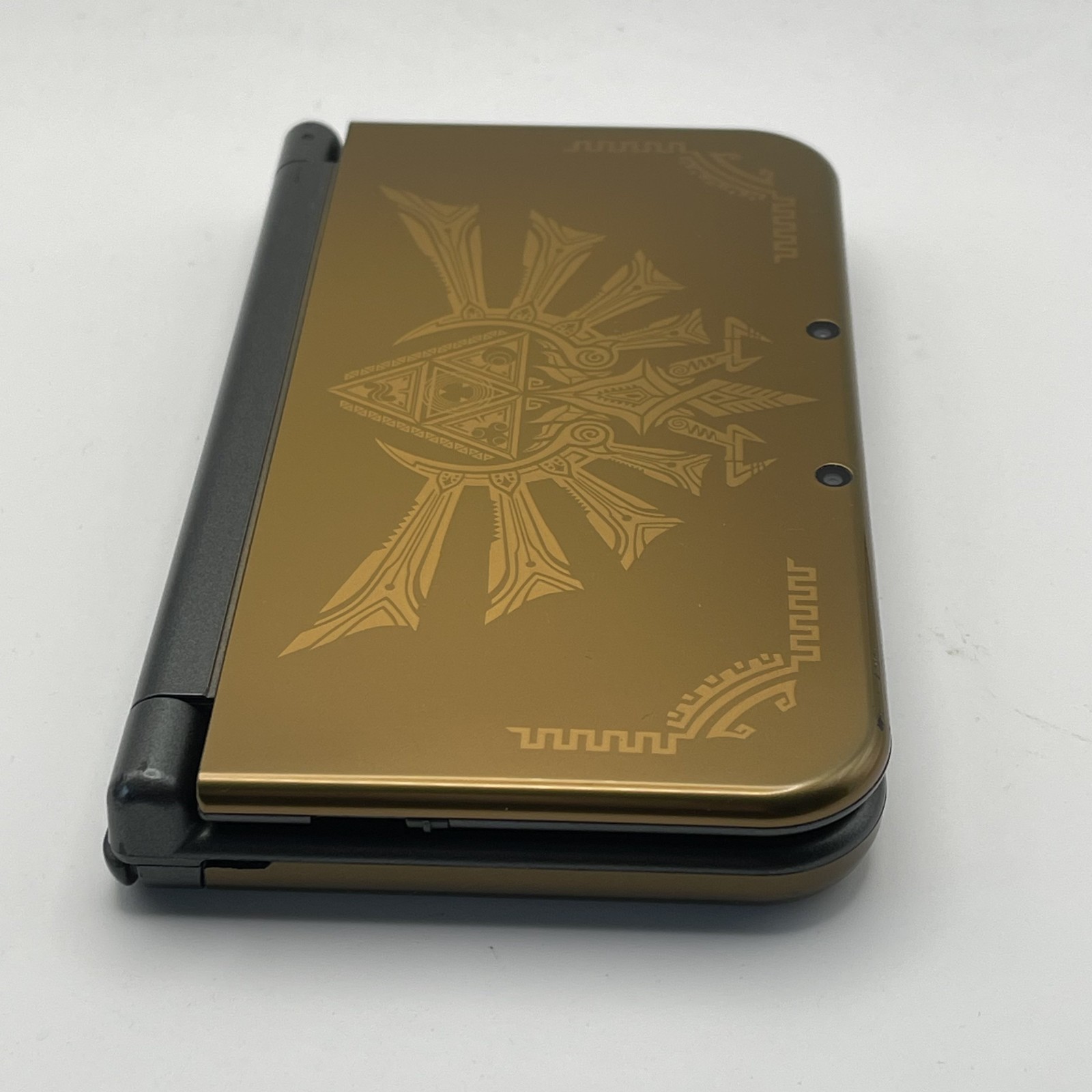Nintendo New 3DS XL Hyrule Edition Gold Handheld System- CIB- Bottom IPS?