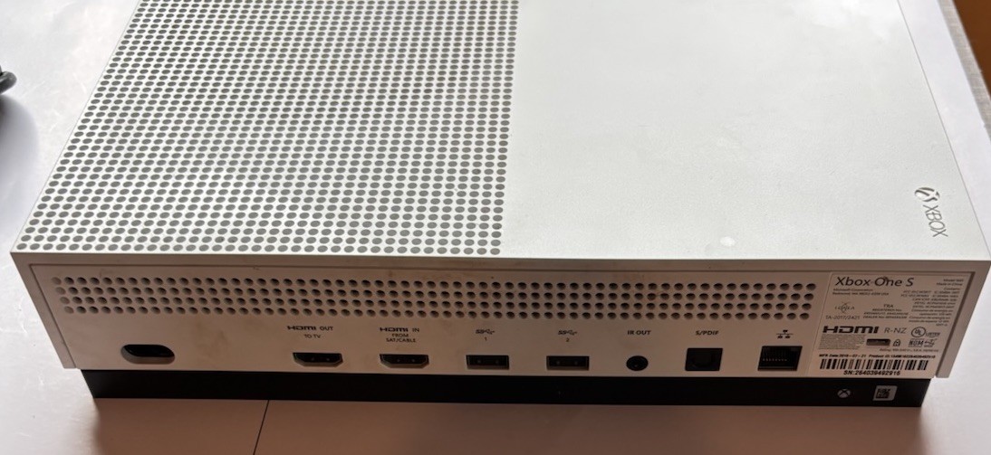Microsoft Xbox One S 1TB Console Bundle w/ 2 Controllers & 19 Games all Tested!