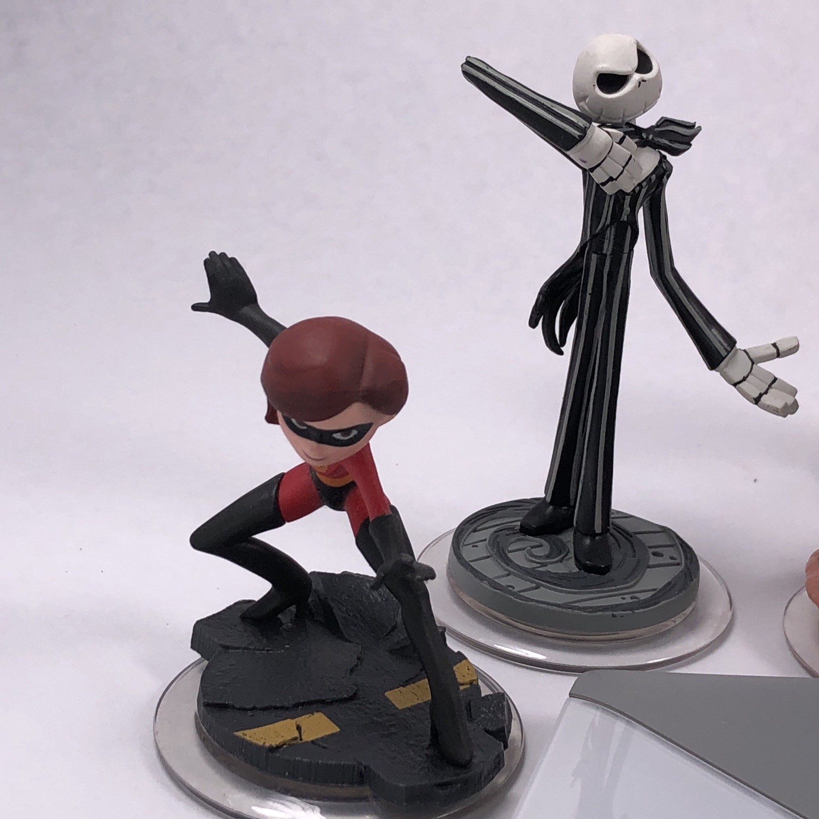 Disney Infinity Portal Base Pad For Xbox 360 INF# 8032385 W/ 9 figures-READ