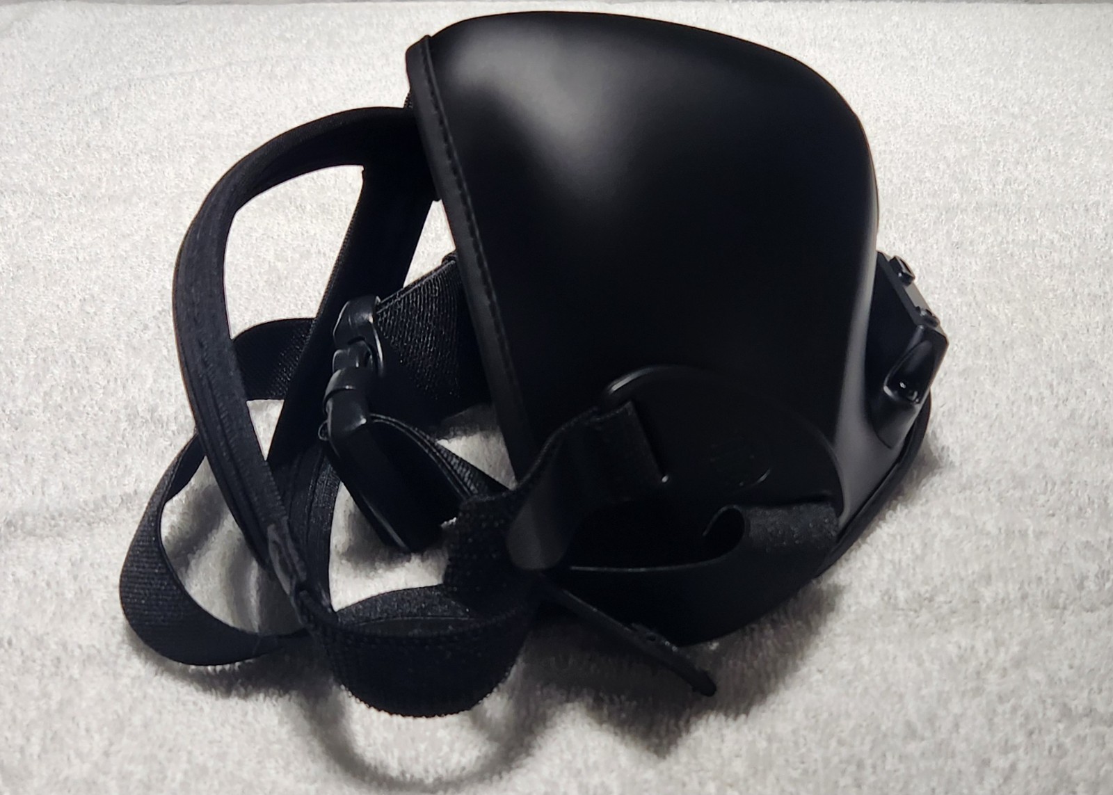 Metadox Vekta Soundproof Gaming Mask w/ Built-In Microphone Tested & Prepared