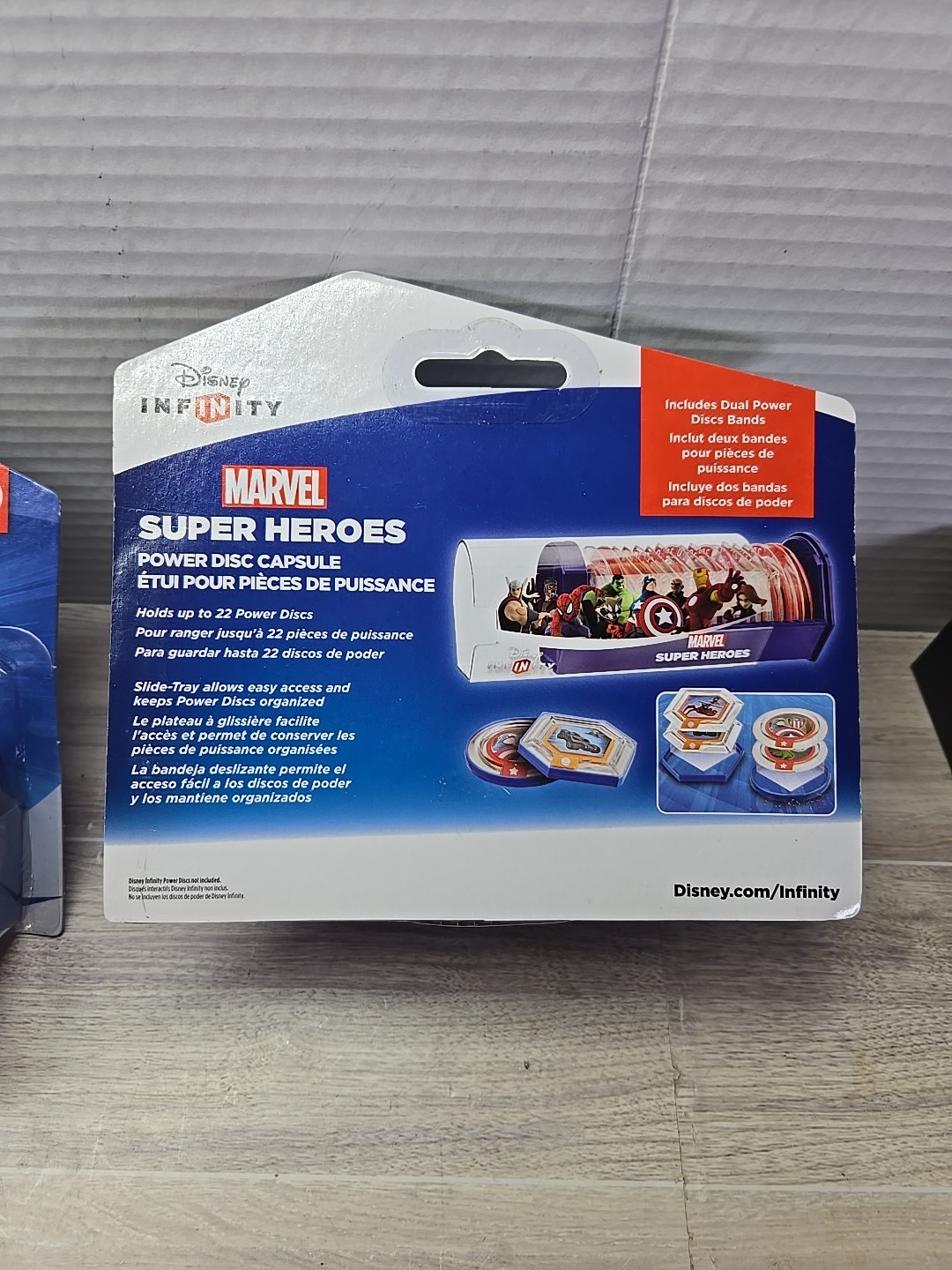Disney Infinity Marvel Heroes Power Disc Capsule 2.0 power discs Holder Lot Of2