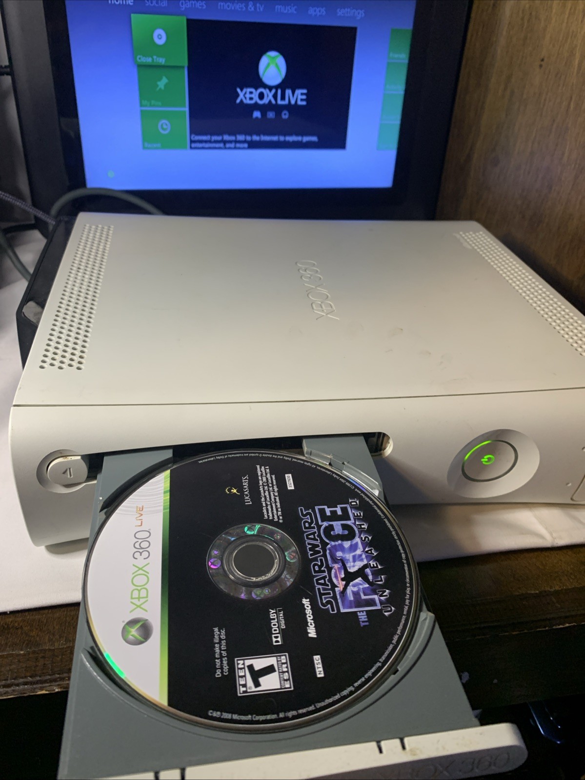 Xbox 360 Console With 120GB HDD White Console W Power Cord & 1 Game