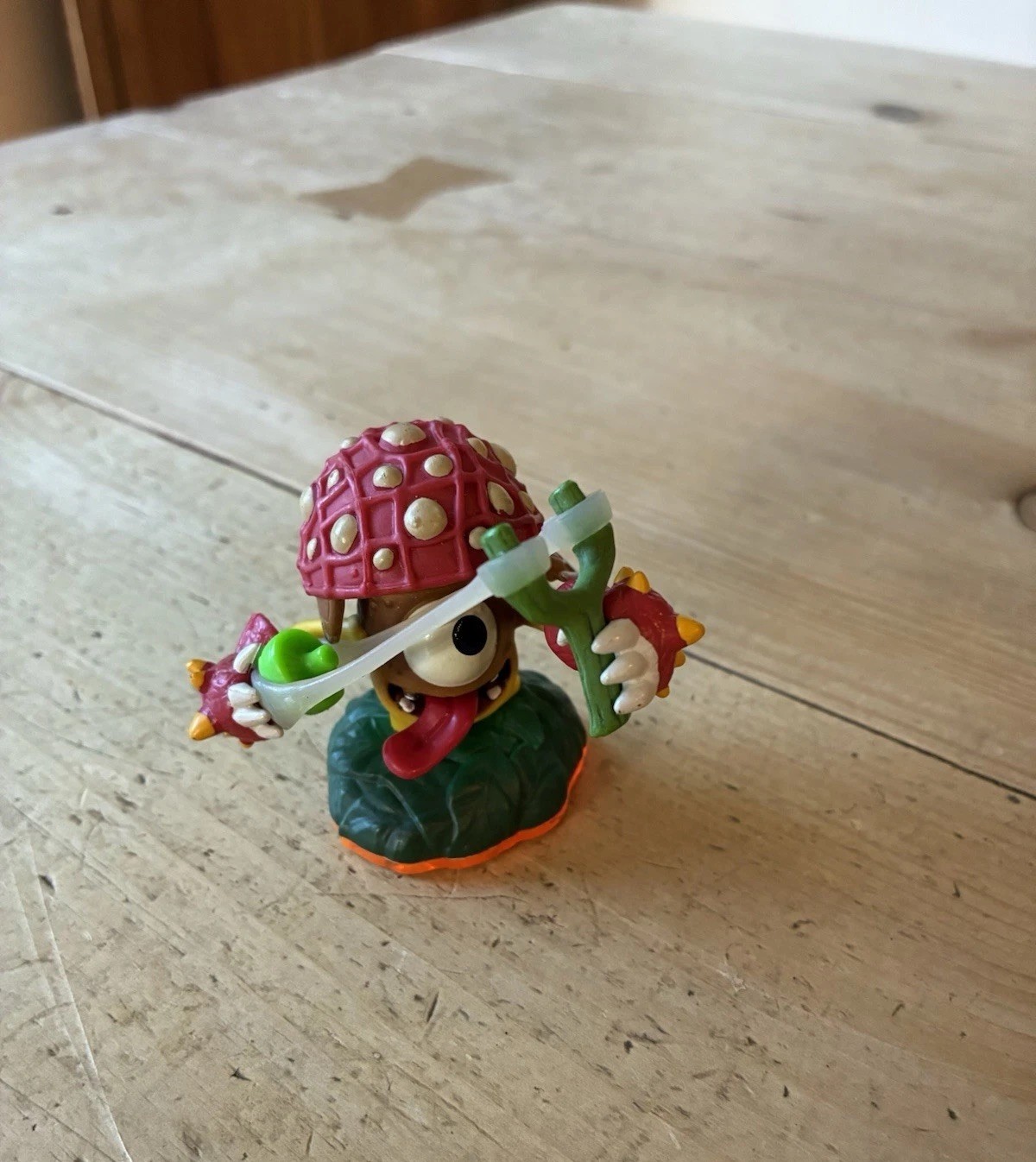 Skylanders Figure Lot – 10 Items: Tree Rex, Ninjini, Hot Dog, Traps & More!