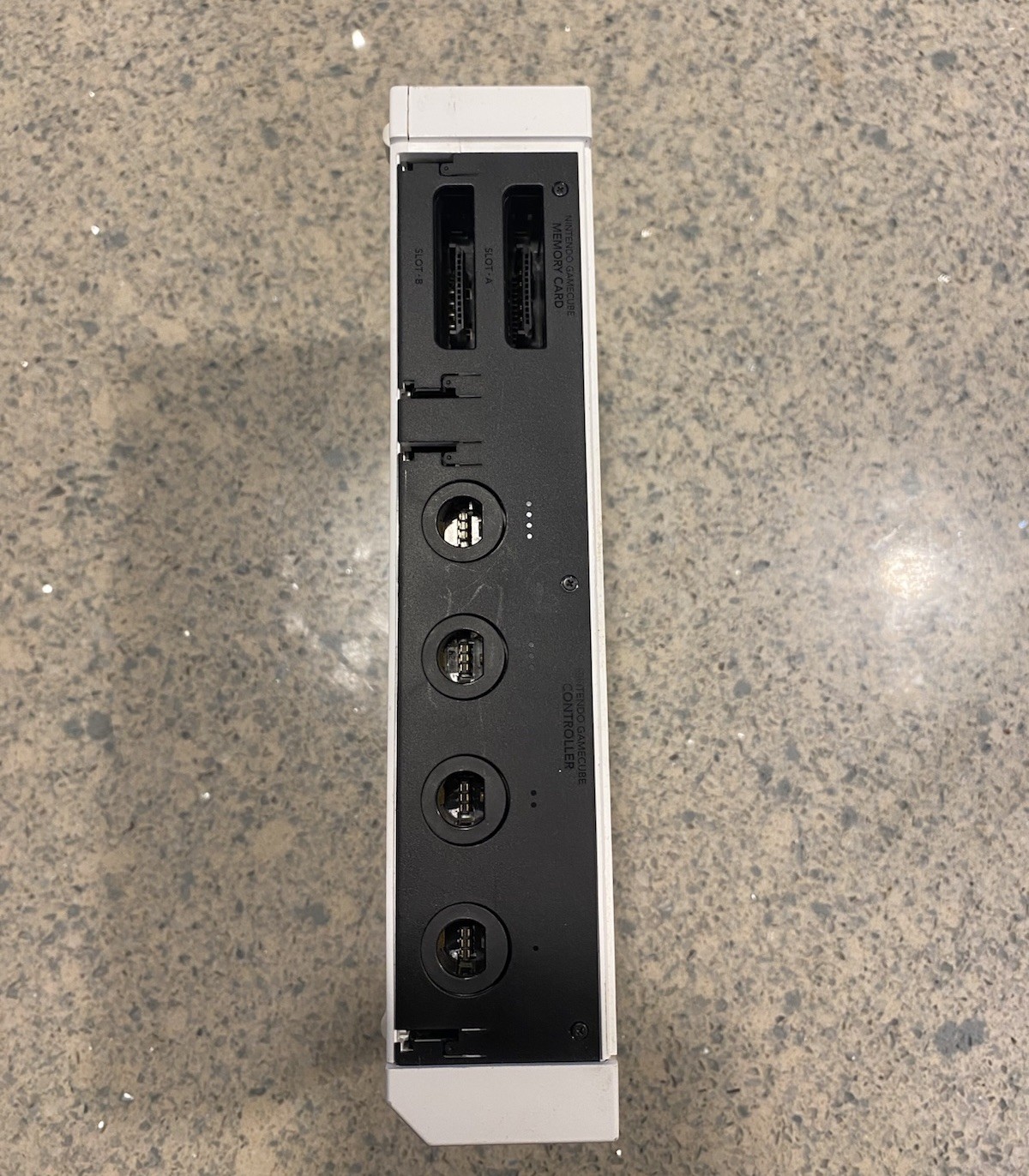 Nintendo Wii Original (BACKWARDS COMPATIBLE WITH GAMECUBE) – READ DESCRIPTION