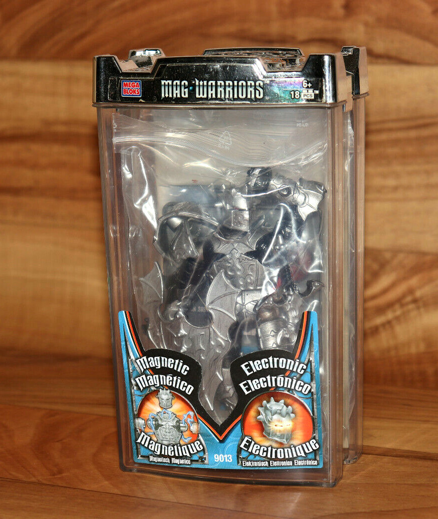 2005 Mega Bloks Mag Warriors Hawkblade Action Figure 9013 Mag-Lock