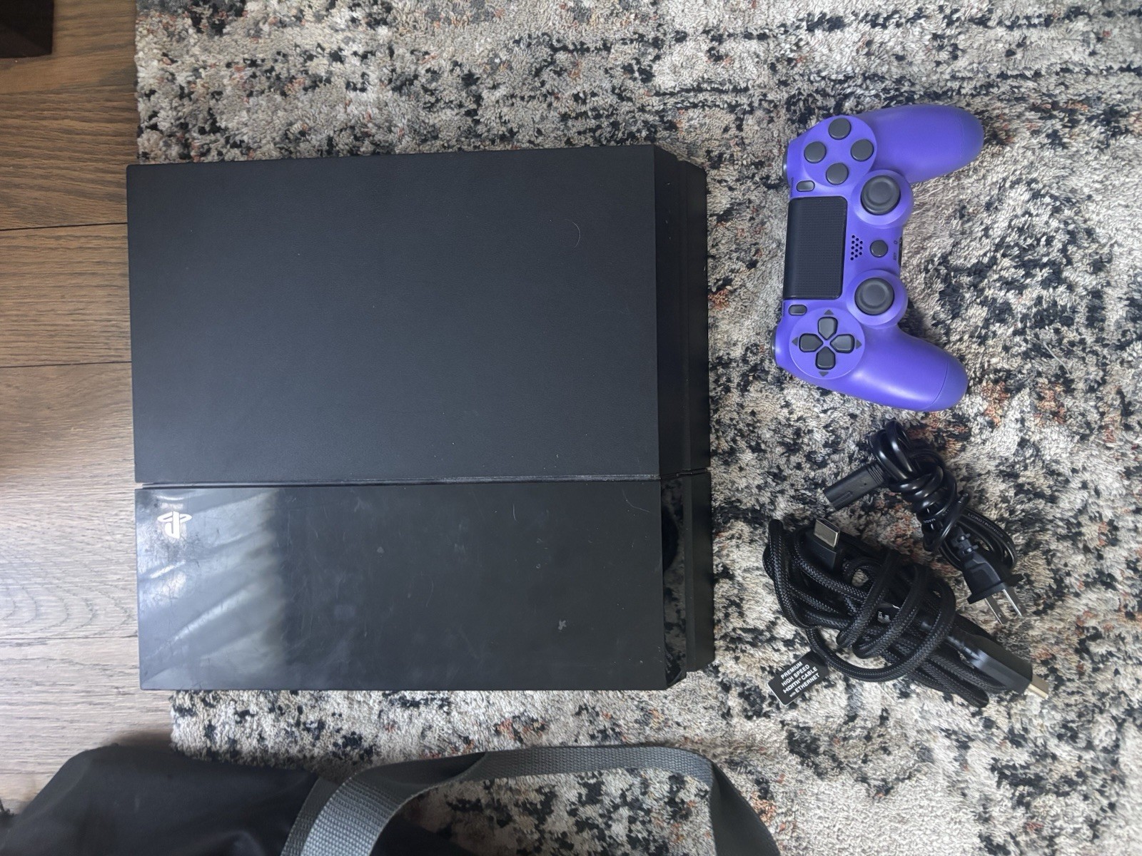 PlayStation 4 PS4 With Purple OEM Controller And Cables. Tested