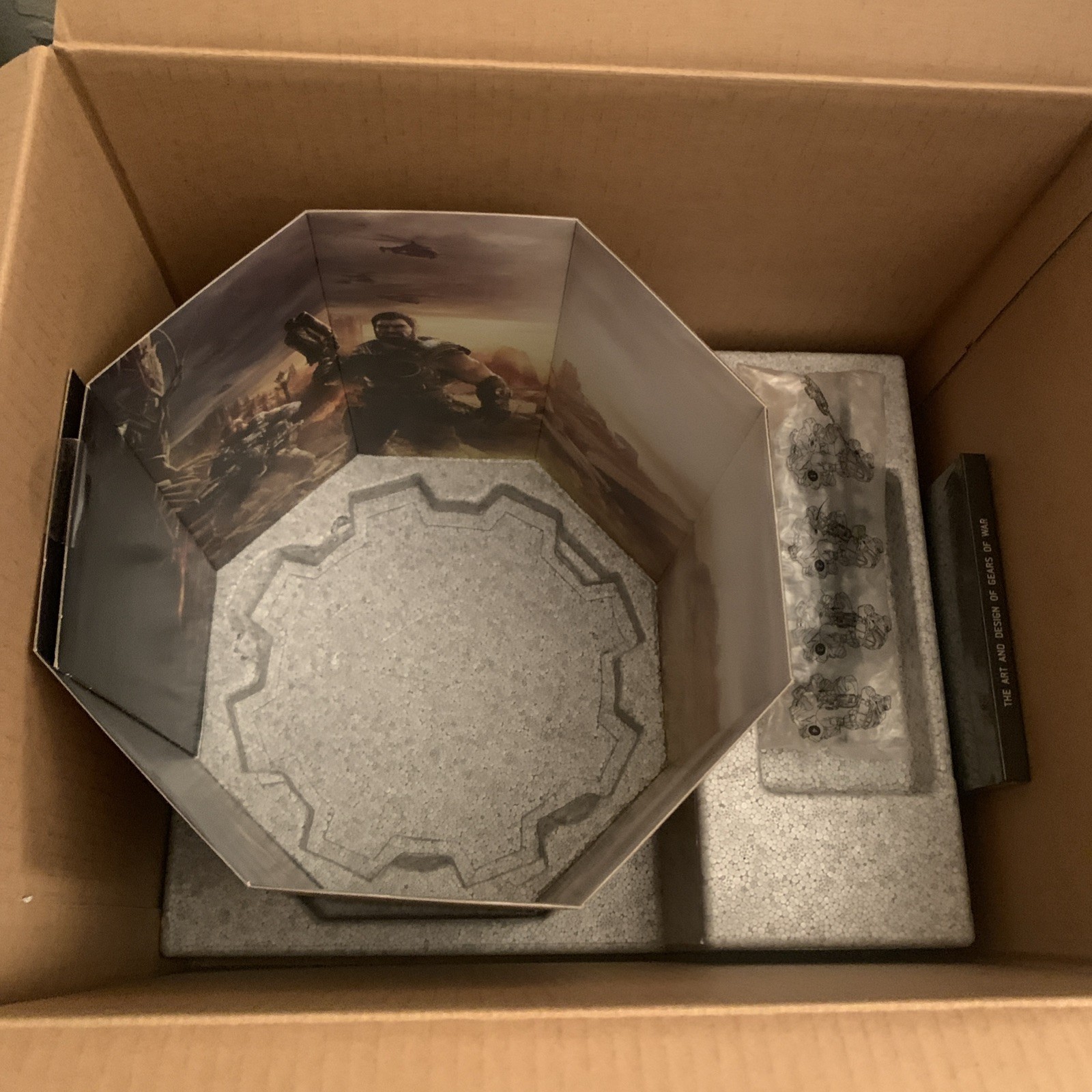 Gears of War 3 Marcus Fenix Collectors Figure Limited Edition Statue Epic Games