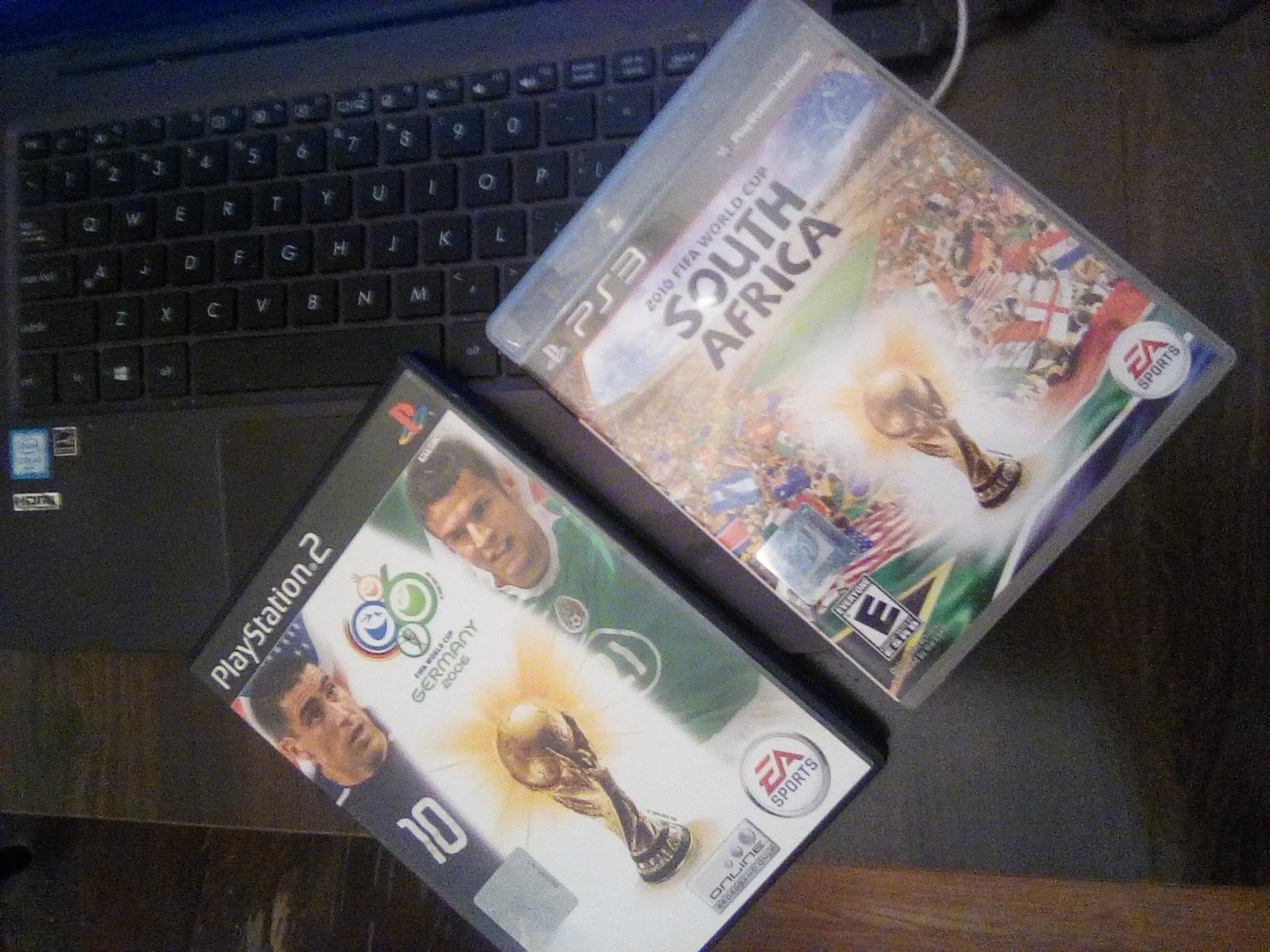 Sony PLAYSTATION 3 PS3 2010 FIFA World Cup SOUTH AFRICA & PS2 2006 FIFA GERMANY