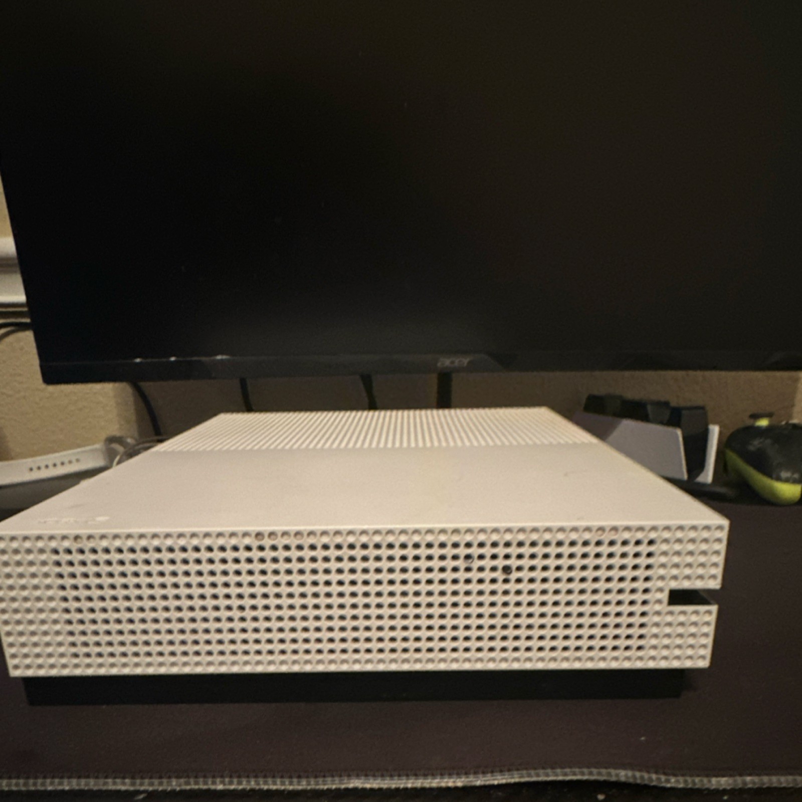 Microsoft Xbox One S White Console Wi-Fi Capability with Controller. cash only