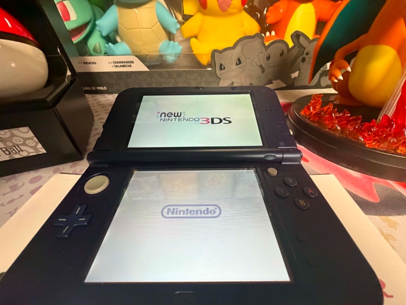 Nintendo 3DS XL Galaxy Edition Handheld System – Purple Used Very Nice Shape