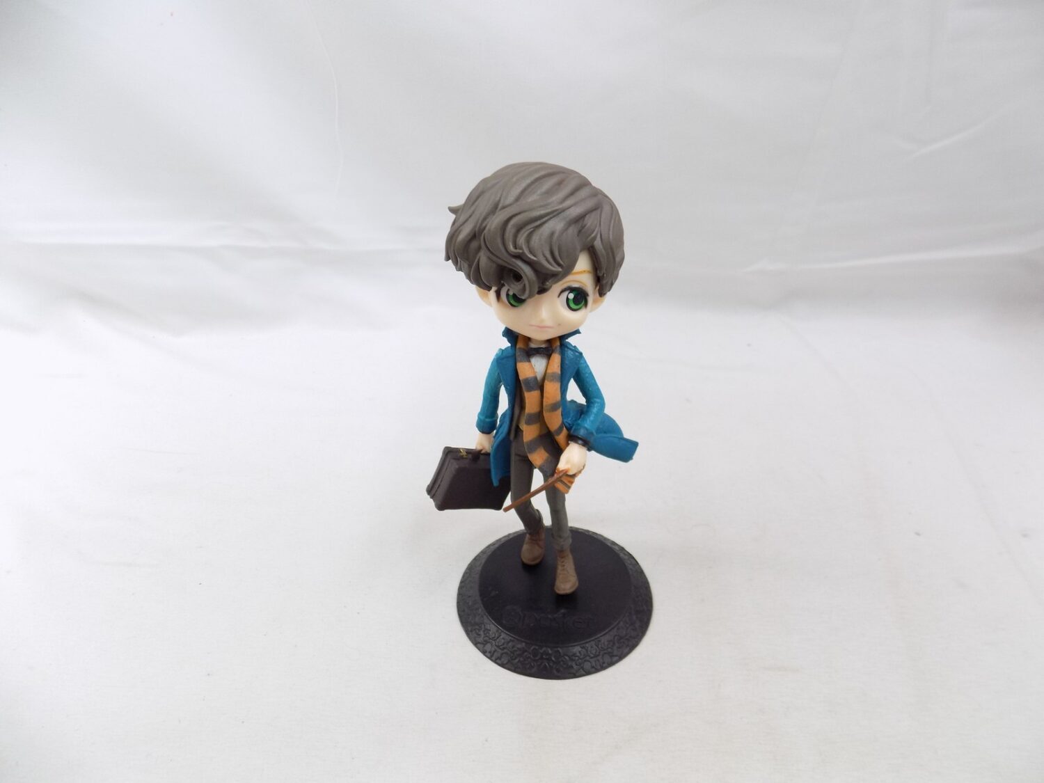 Boxed Like New Q Posket Fantastic Beasts Newt Scamander Figure