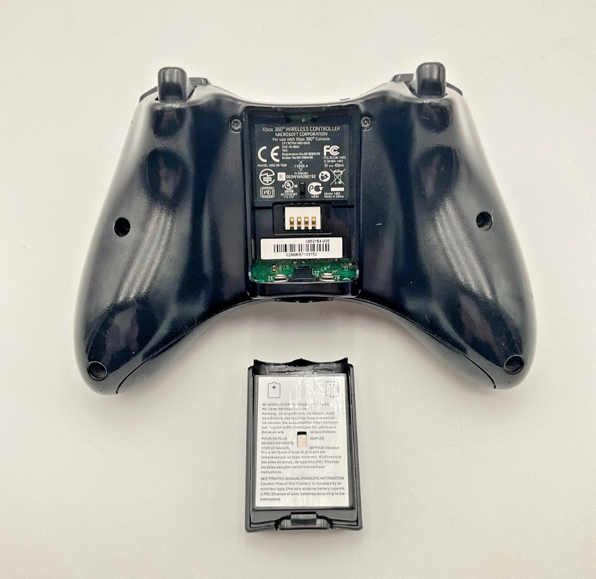 Xbox 360 Wireless Controller Glossy Black – Item Only – VG – Tested – X360
