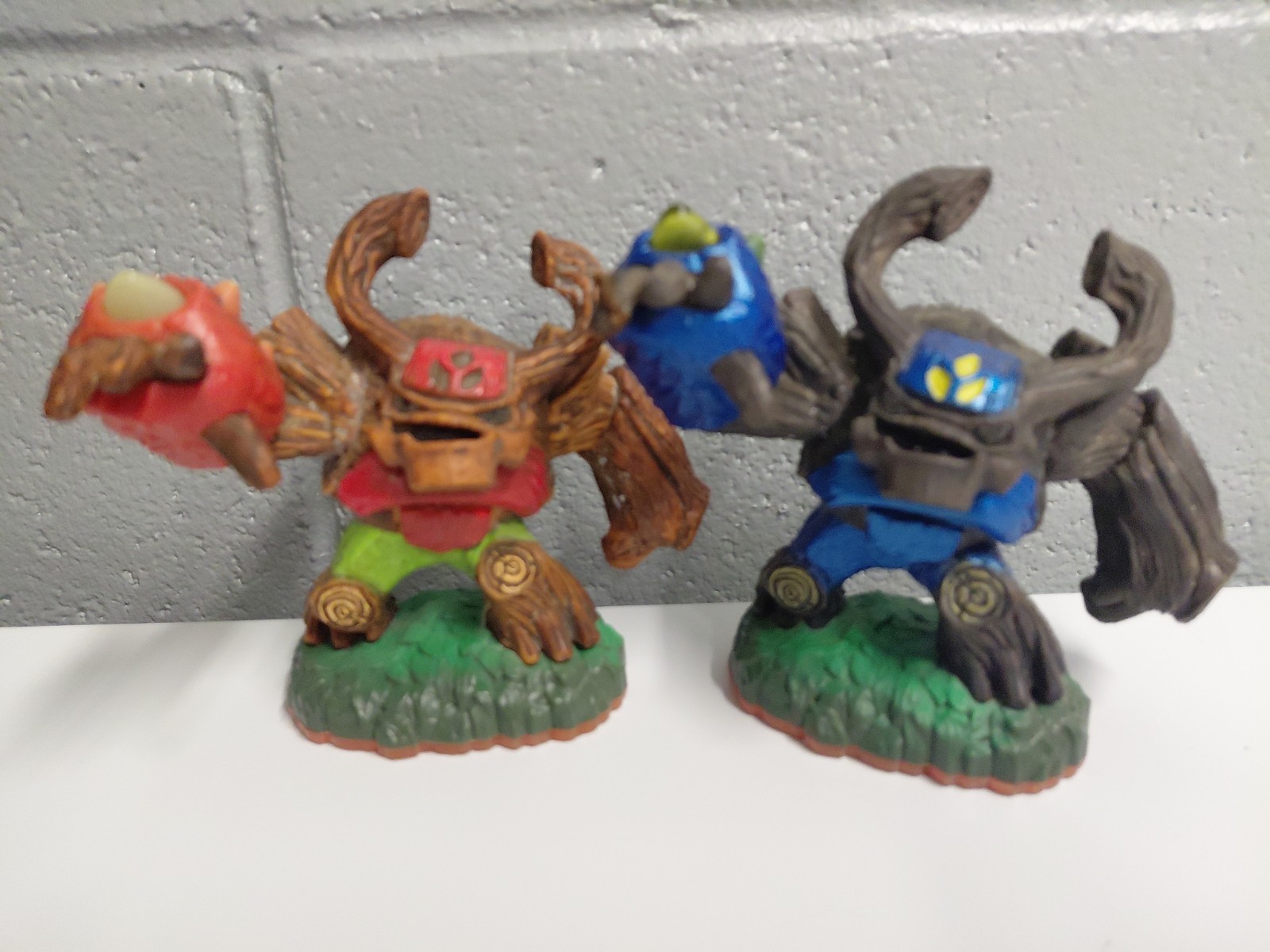 Skylanders Giants Figure – Tree Rex and Blue Tree Rex #32