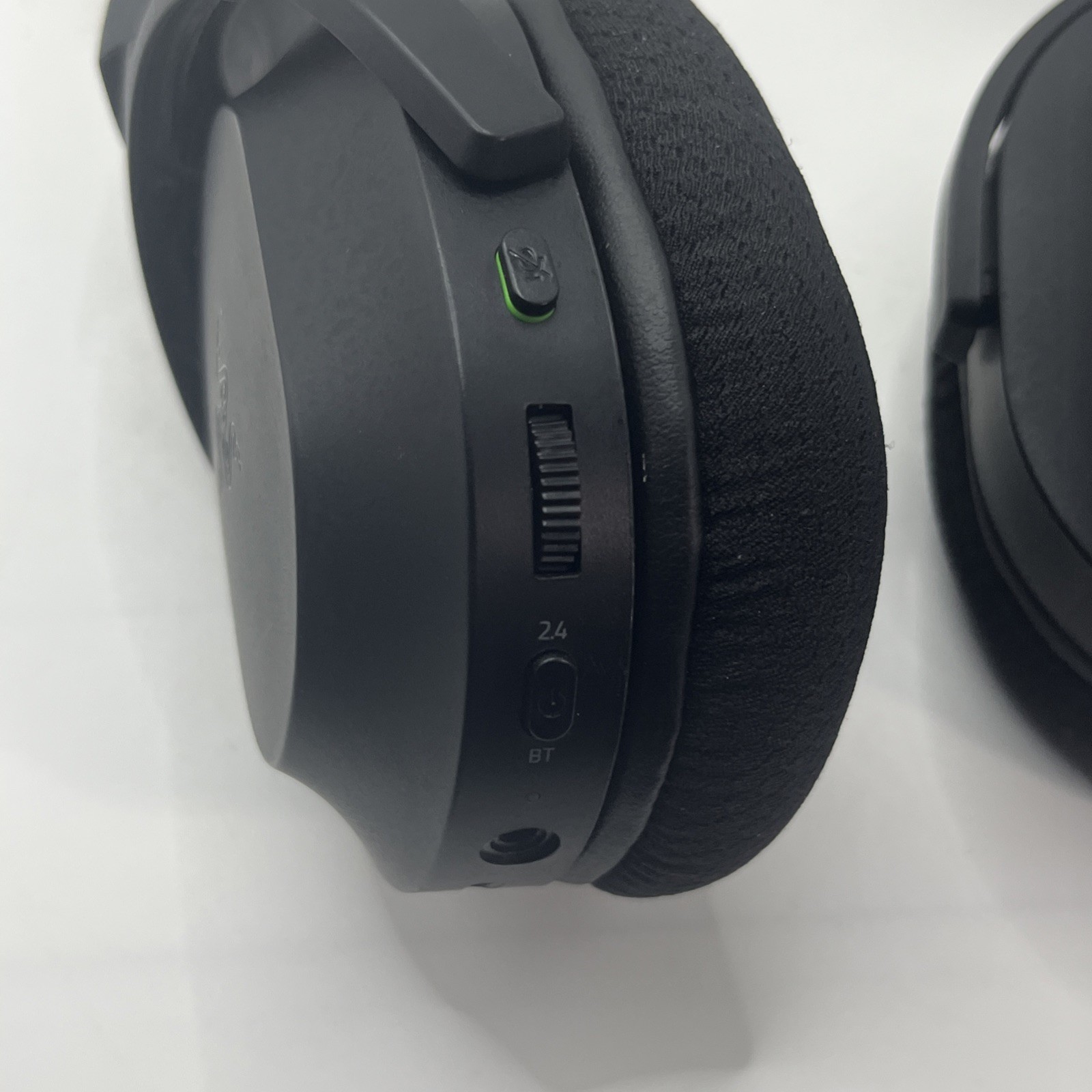 Razer Barracuda X 2022 Wireless Gaming Headset – Black – No Dongle